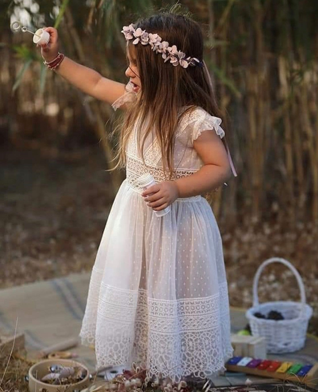 Flower girl dress in ivory lace Anita 1