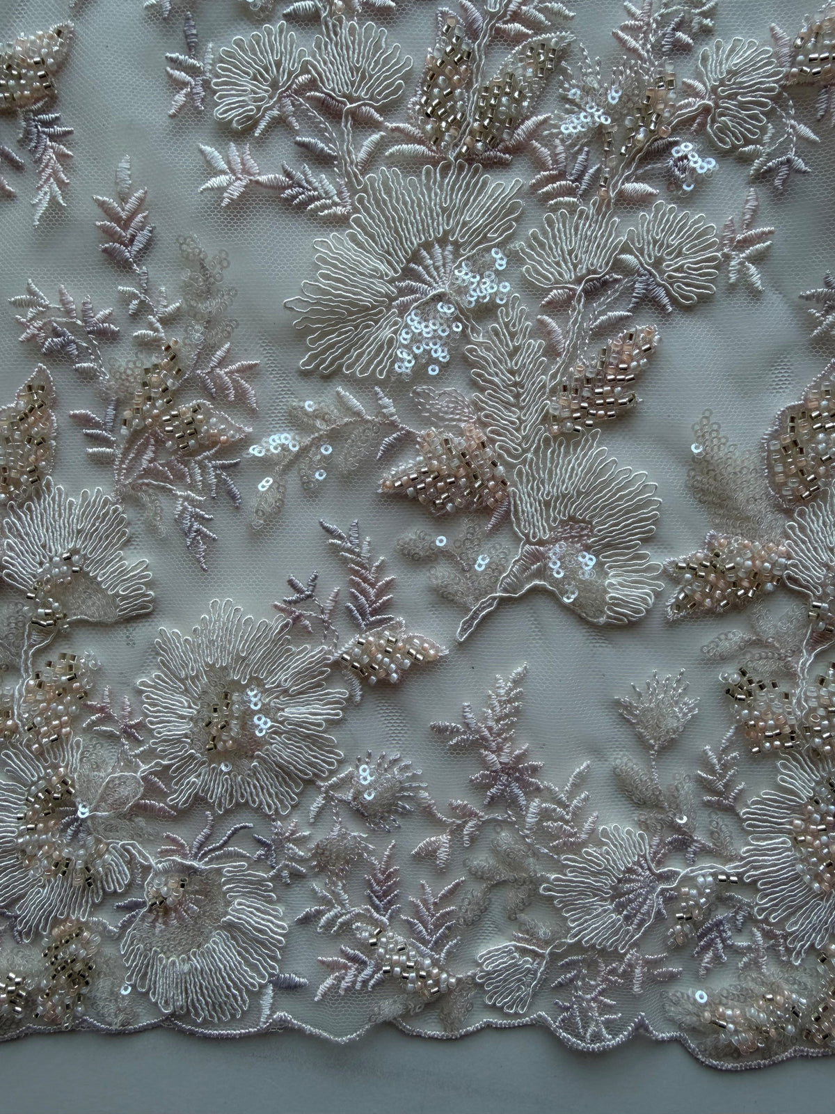 Tulle rose coquillage brodé de perles - EB1095