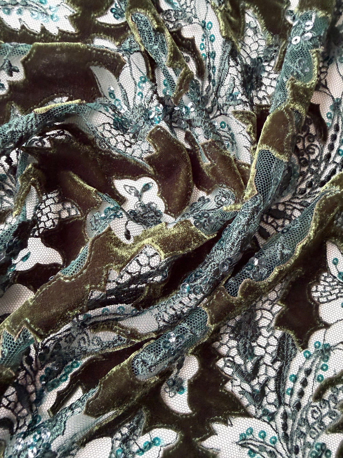 Dentelle en velours 3D Forêt - EB3023