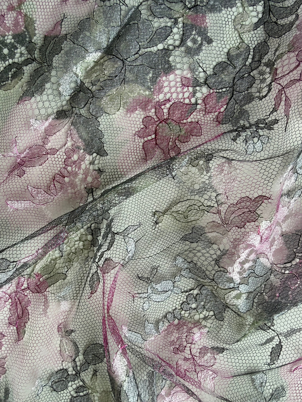 Dentelle de Chantilly Imprimée Rose et Menthe - P192