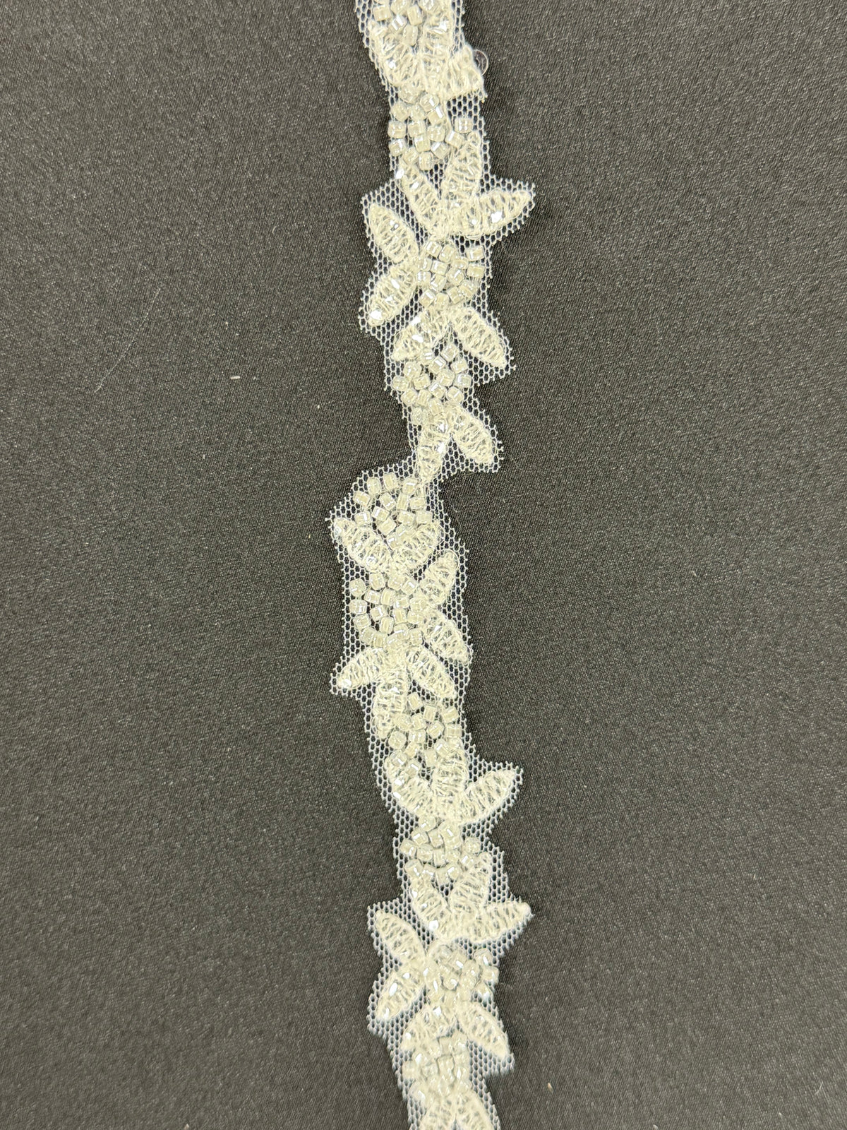 Galon de dentelle perlée ivoire - EH2013