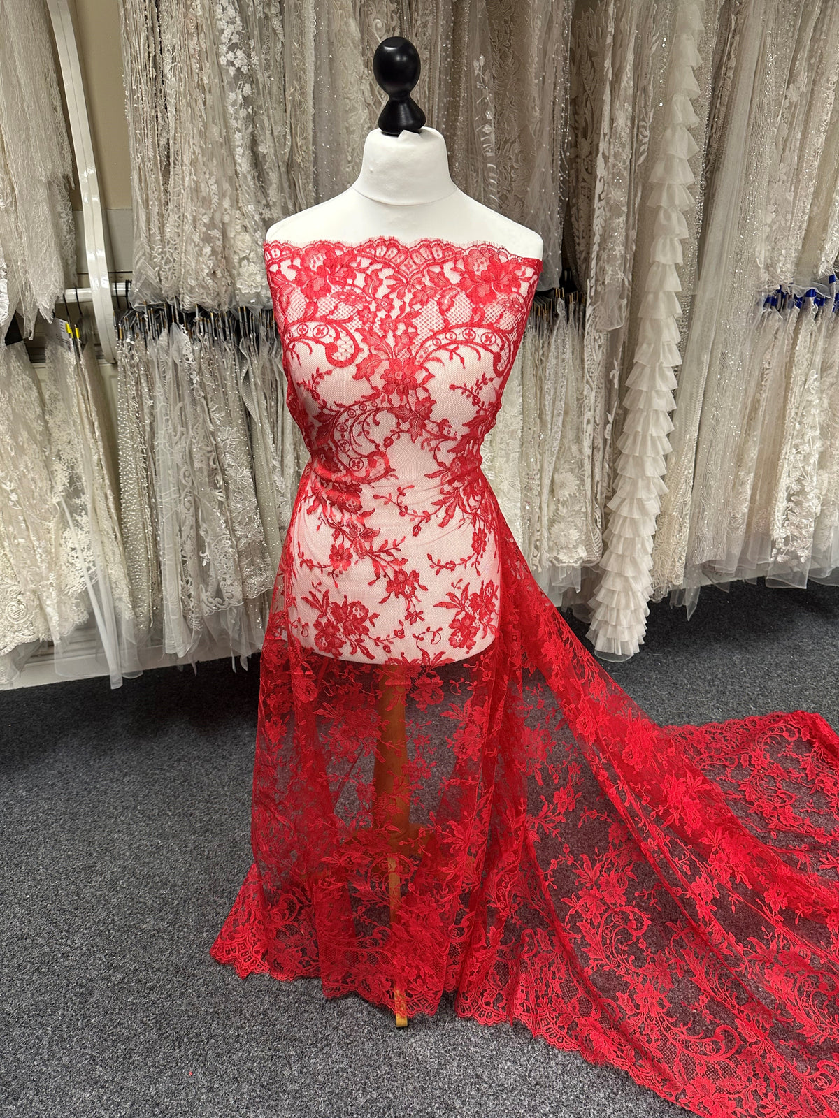 Dentelle Chantilly Écarlate - Blitzen