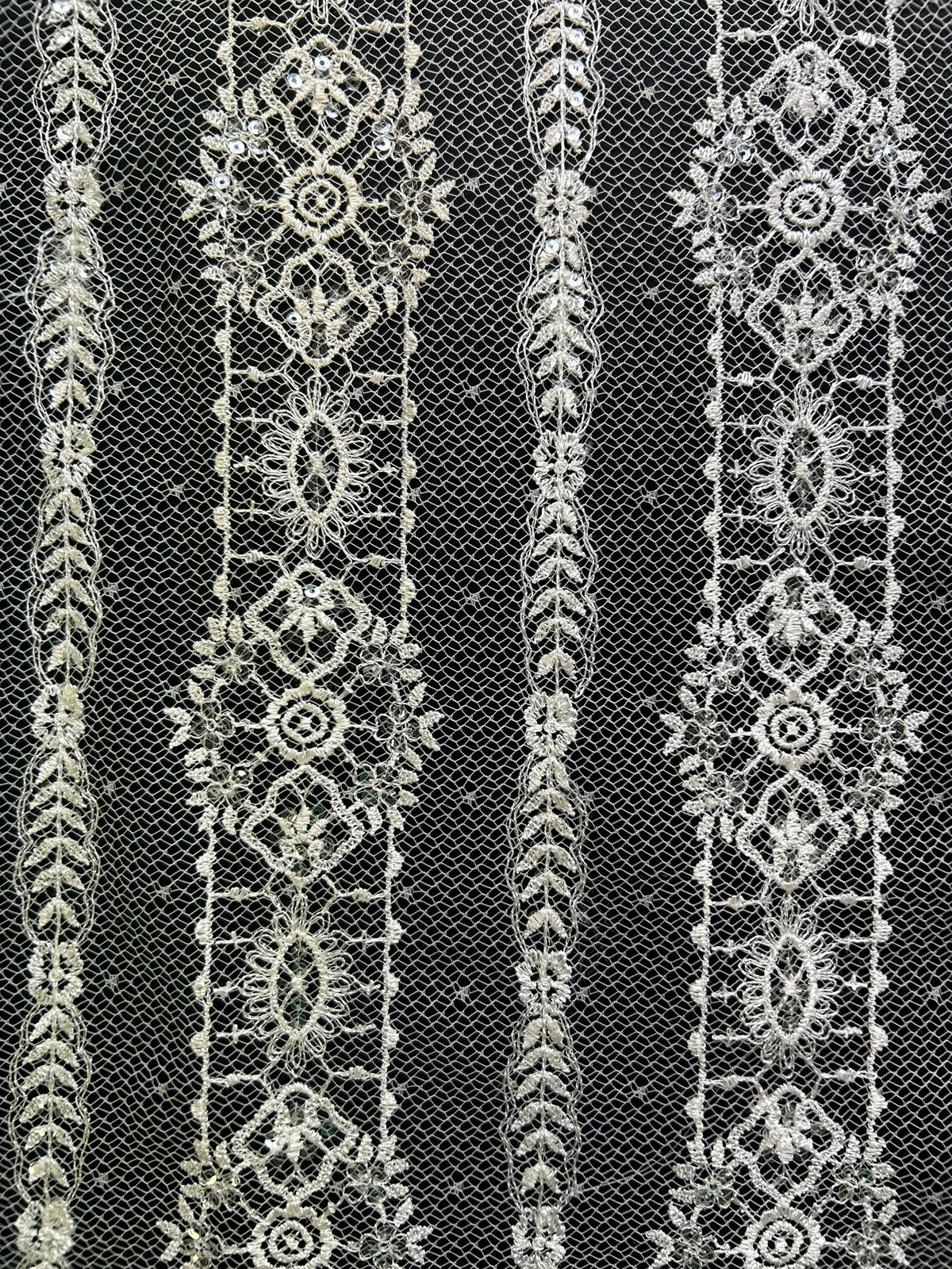 Dentelle Paillettes Ivoire - Amber