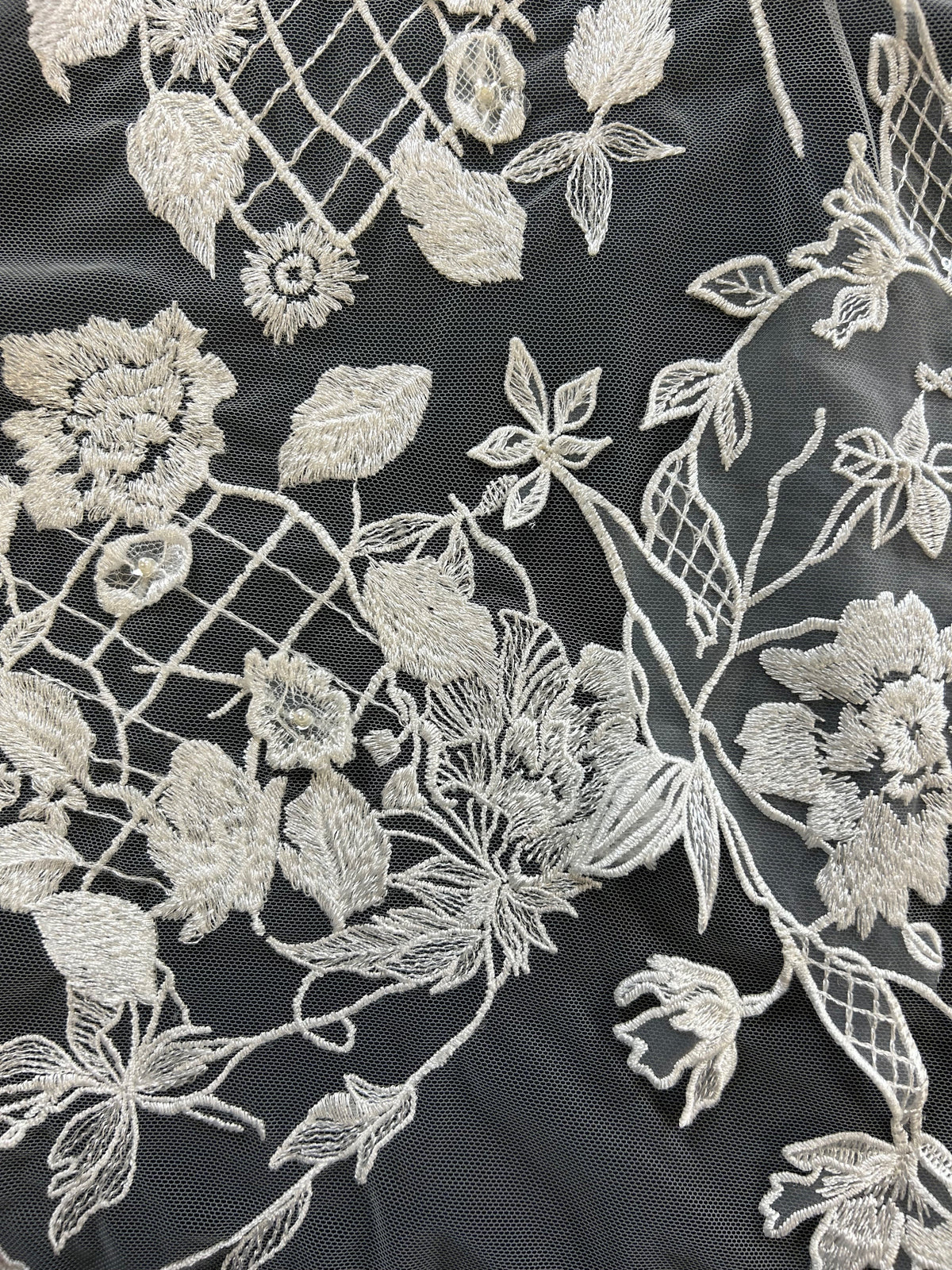 Dentelle 3D Ivoire sur Ivoire - Antonella