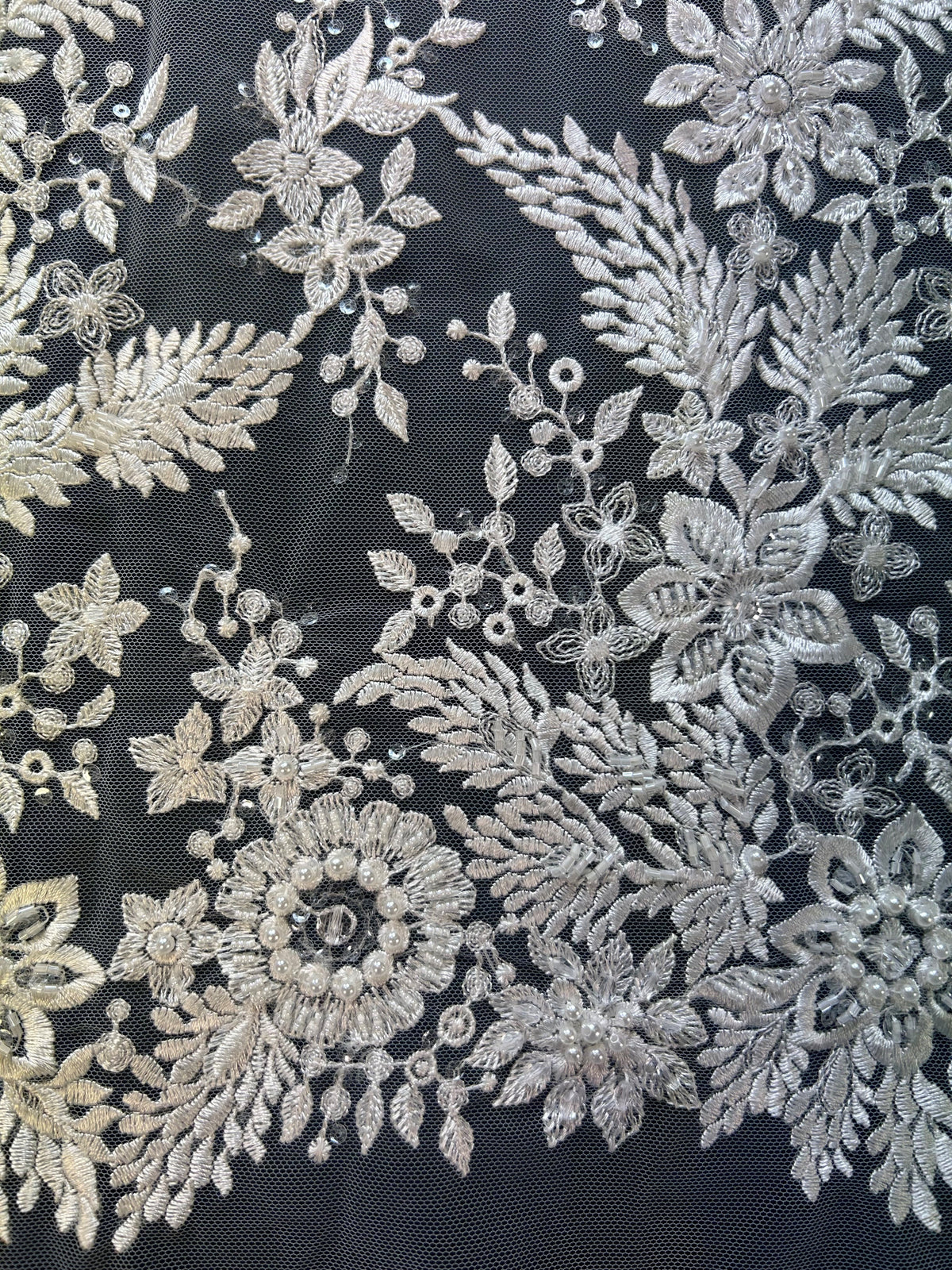 Dentelle Brodée Ivoire – Antonia