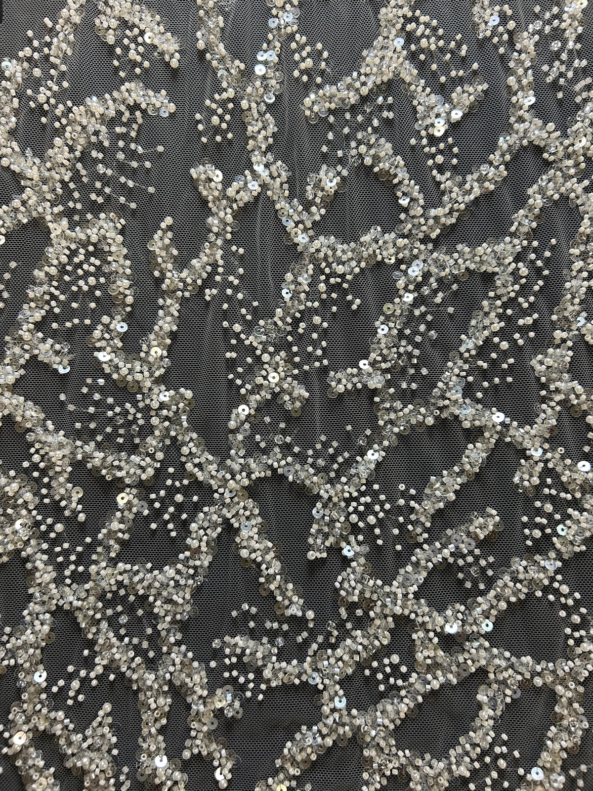 Dentelle perlée ivoire - Avril