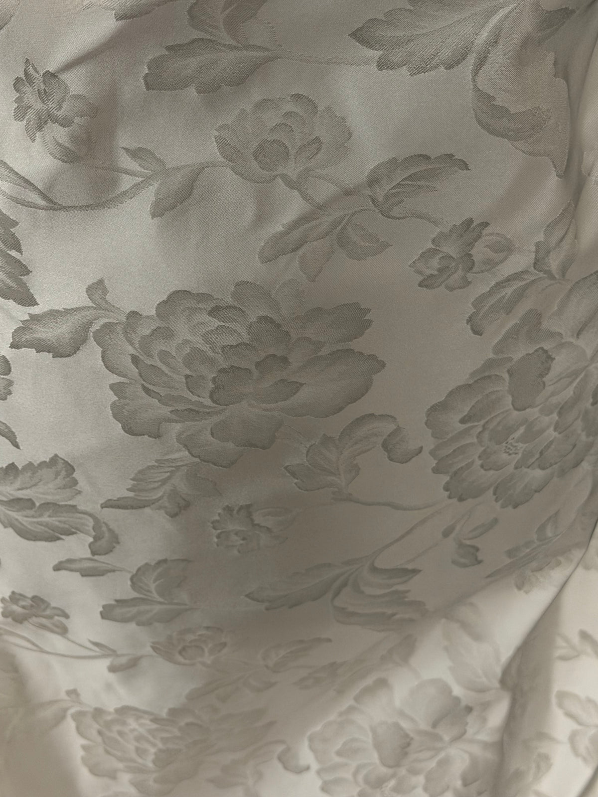 Jacquard italien ivoire - P666