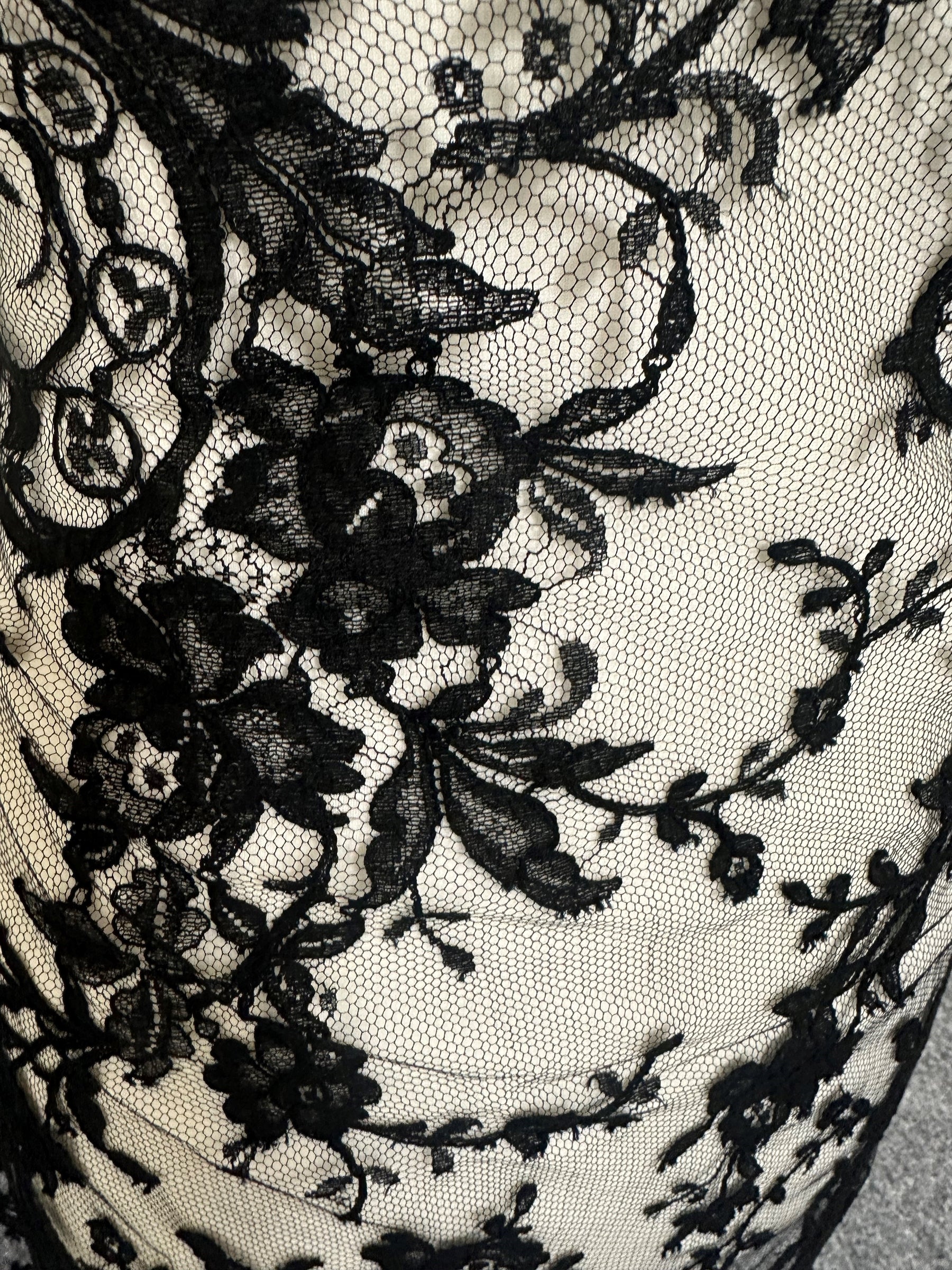 Dentelle Chantilly Noire - Kate