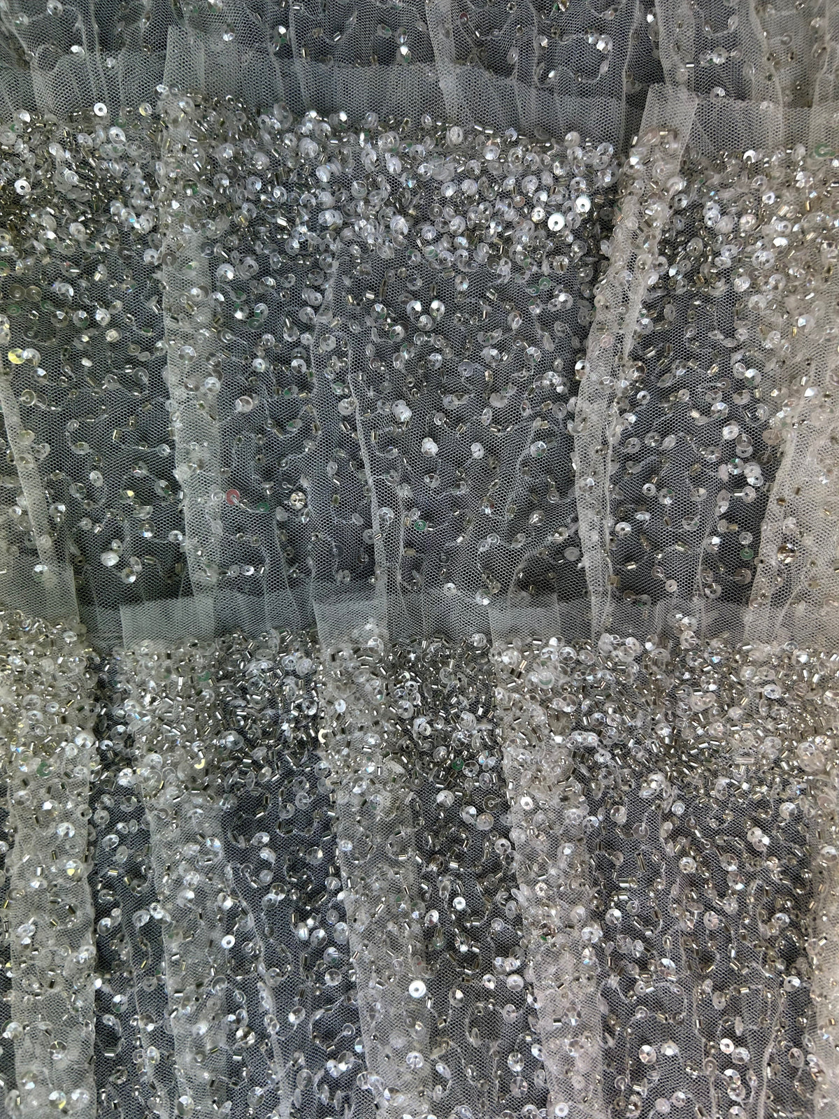 Dentelle ivoire perlée à la main - Baptiste