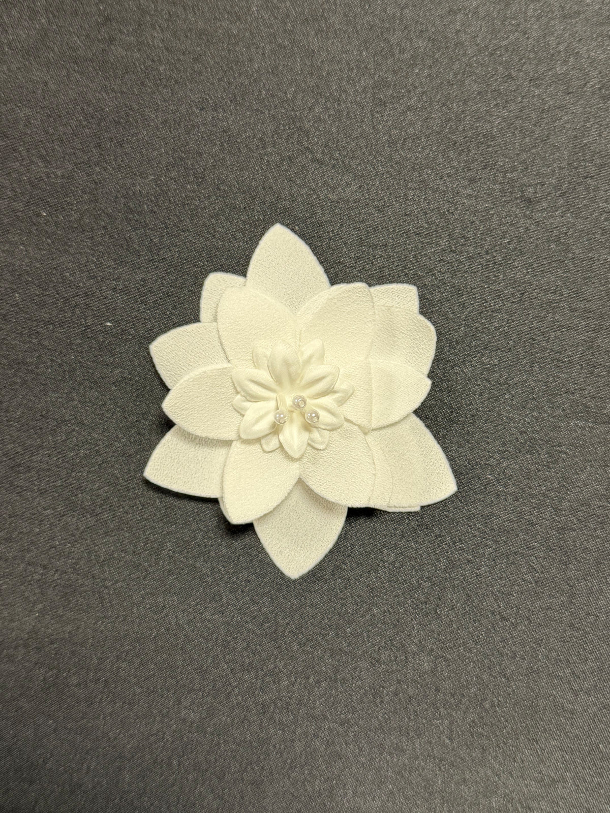 Applique fleur ivoire - Bedford