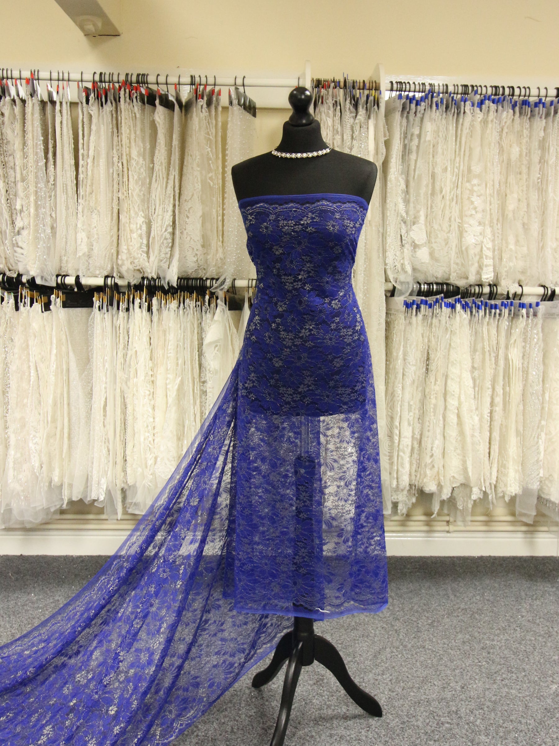 Dentelle Raschel Bleu - Moseley