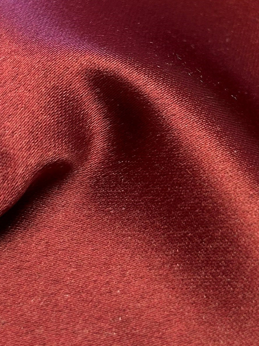 Satin Duchesse Polyester Vin - Scenery (P40)