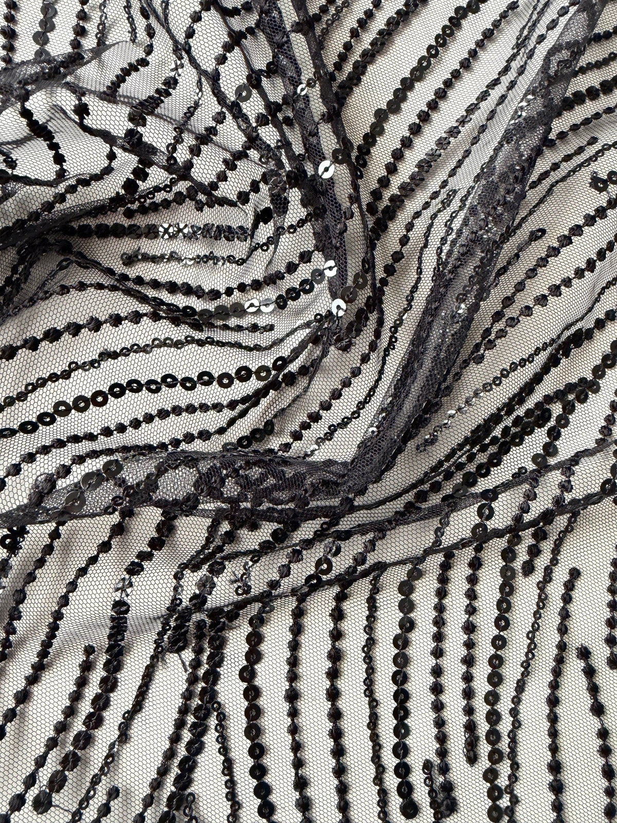 Dentelle à paillettes noires - EB3011