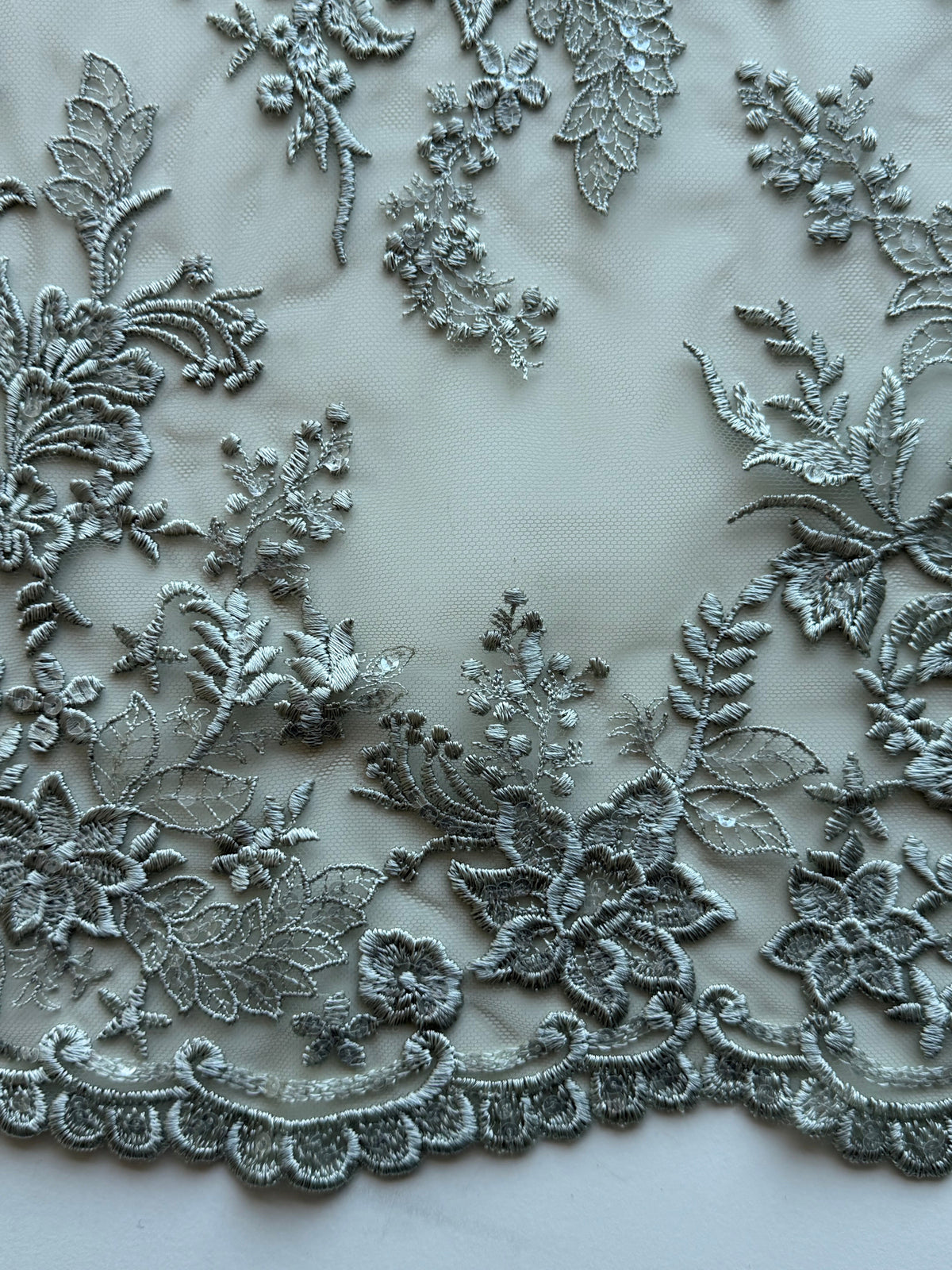 Dentelle à paillettes vert saule - EB3064