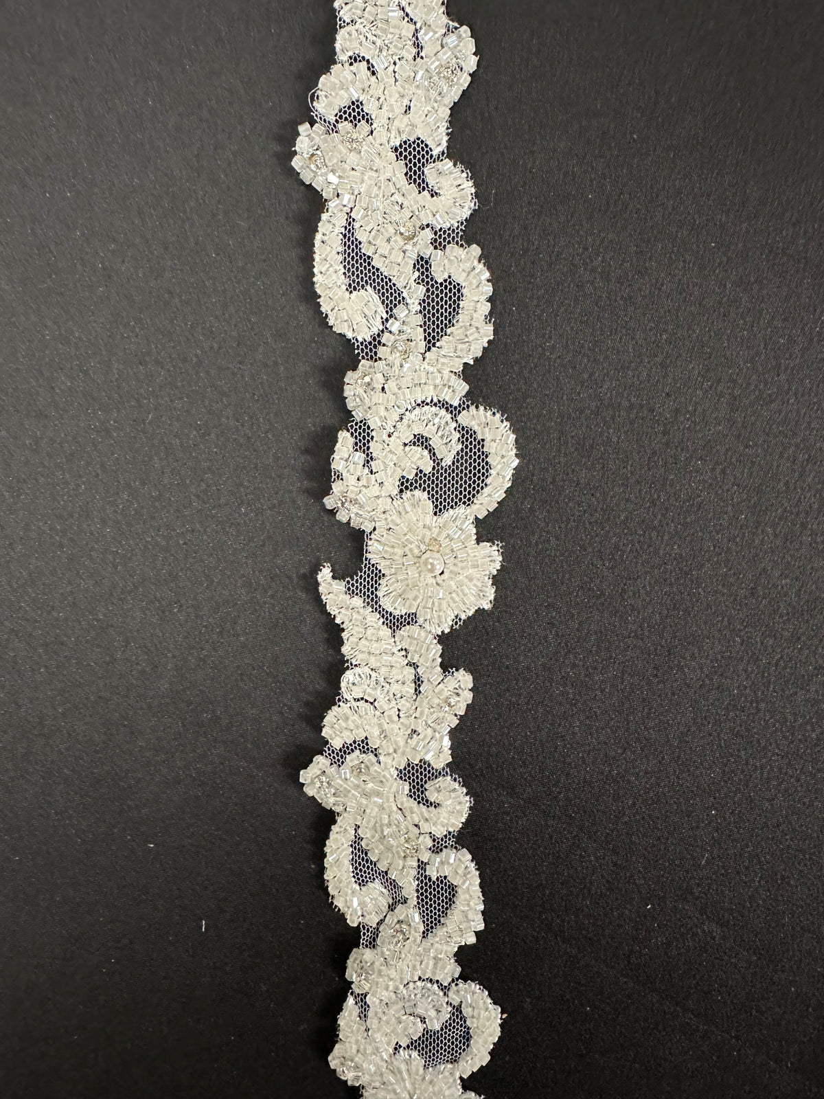 Bordure en dentelle perlée ivoire - EH2004