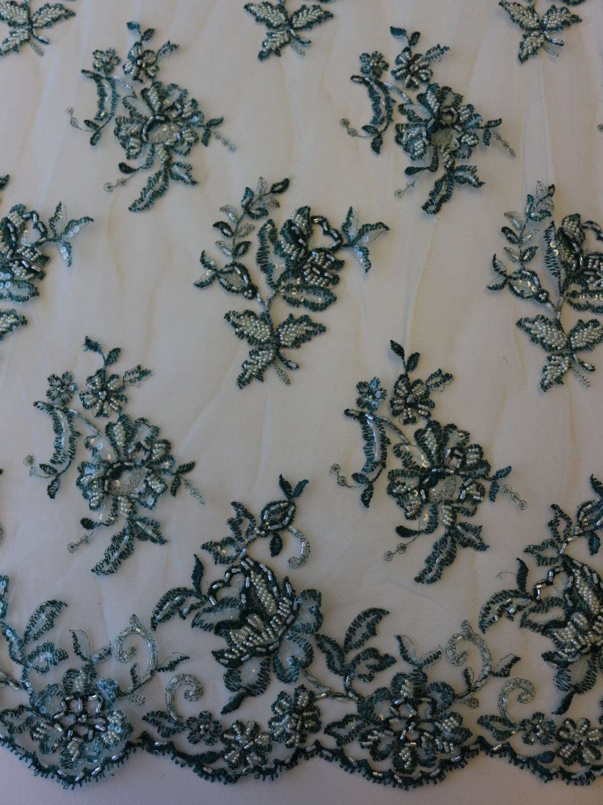 Dentelle Vert Sauge - Chloé.