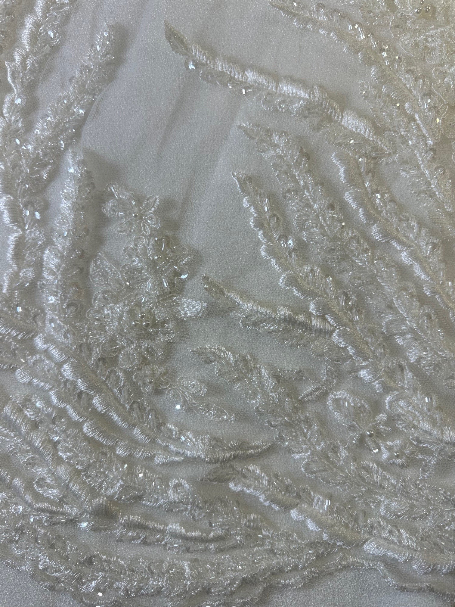 Dentelle Brodée Perlée Ivoire - Fleur