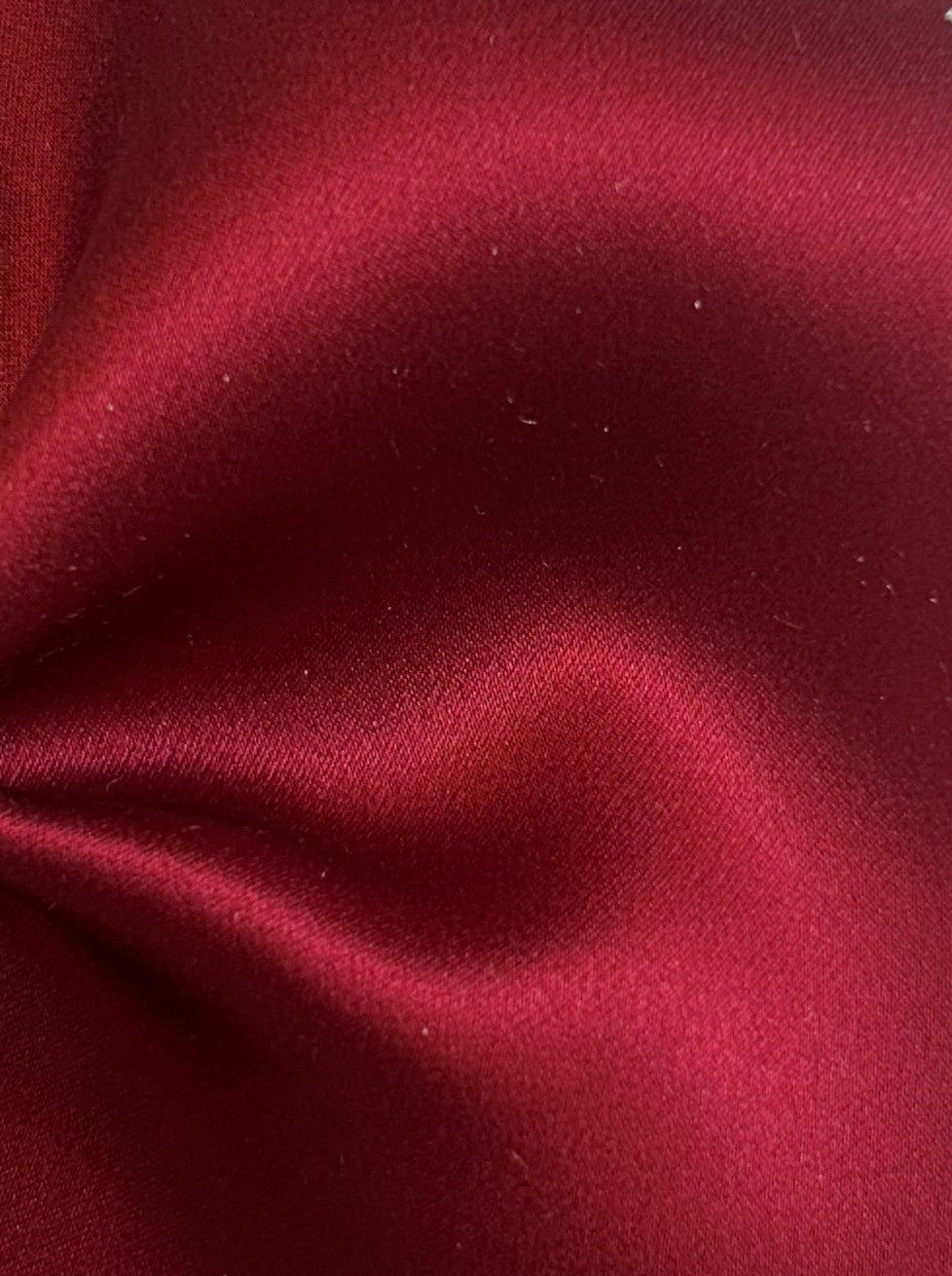 Satin de Soie Grenat - Splendeur