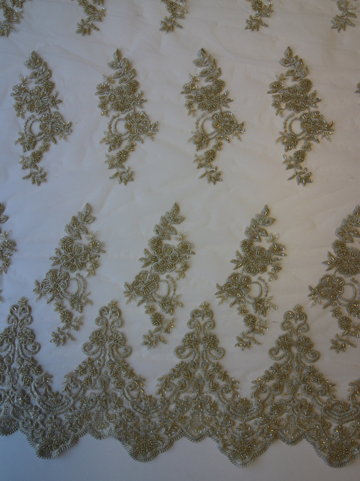 Dentelle perlée dorée - Pilar