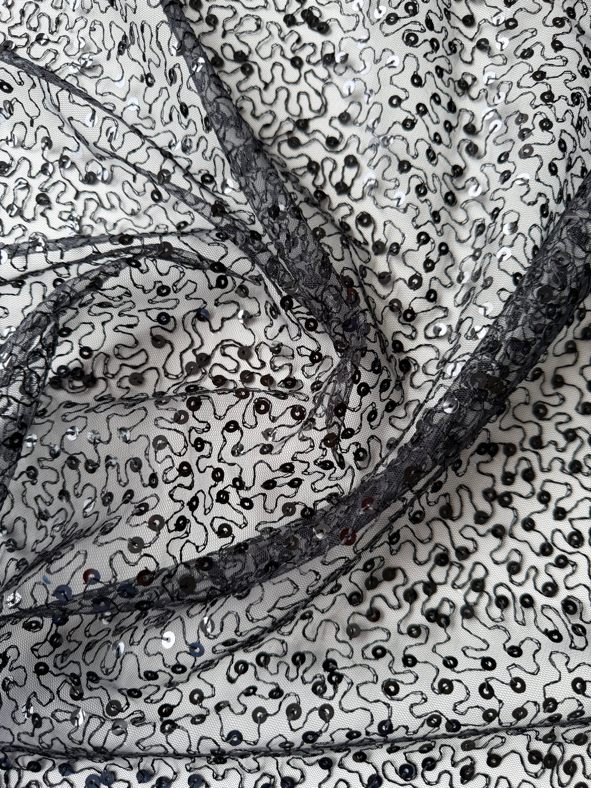 Tulle à sequins brodés noirs – EB3001