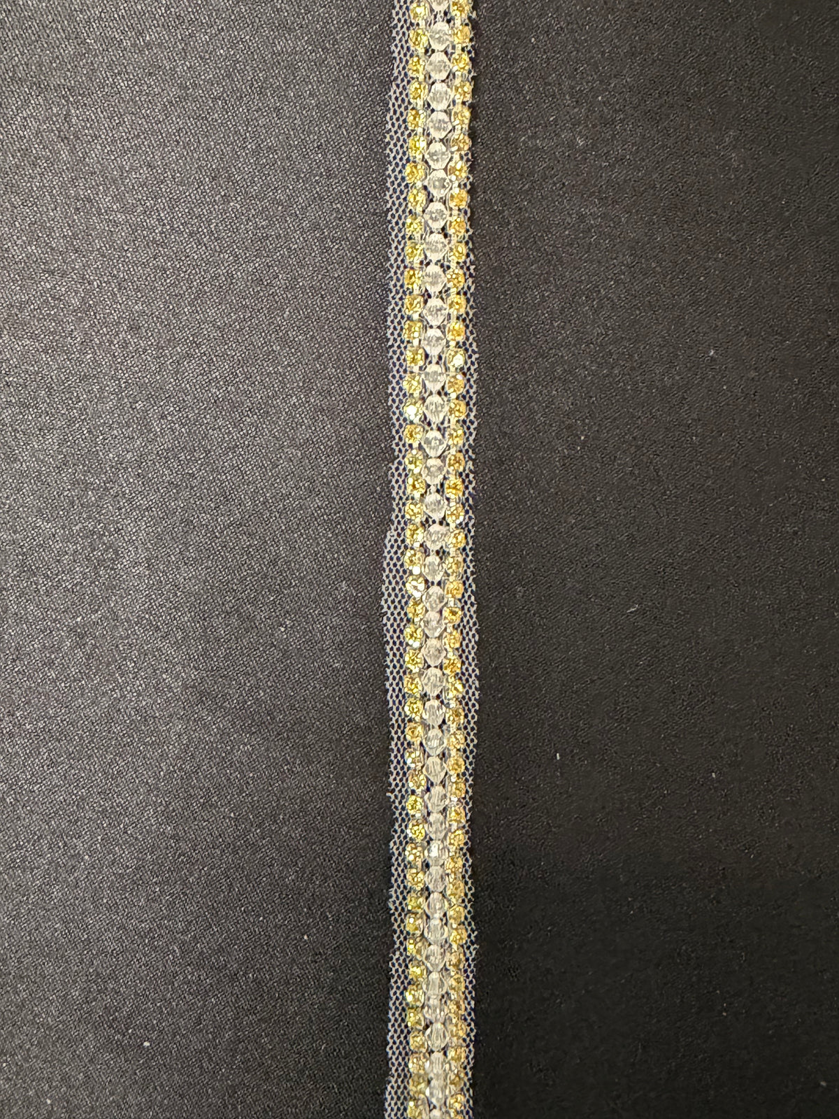 Cristal doré avec bordure perlée transparente - T980