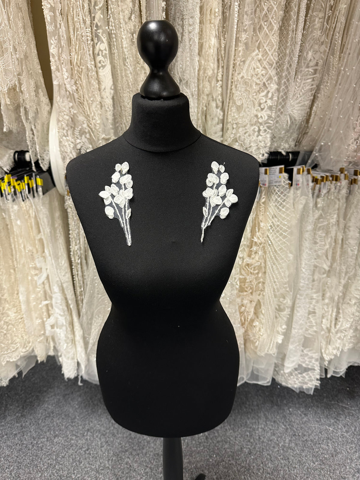 Appliques de dentelle florale ivoire - MT6003