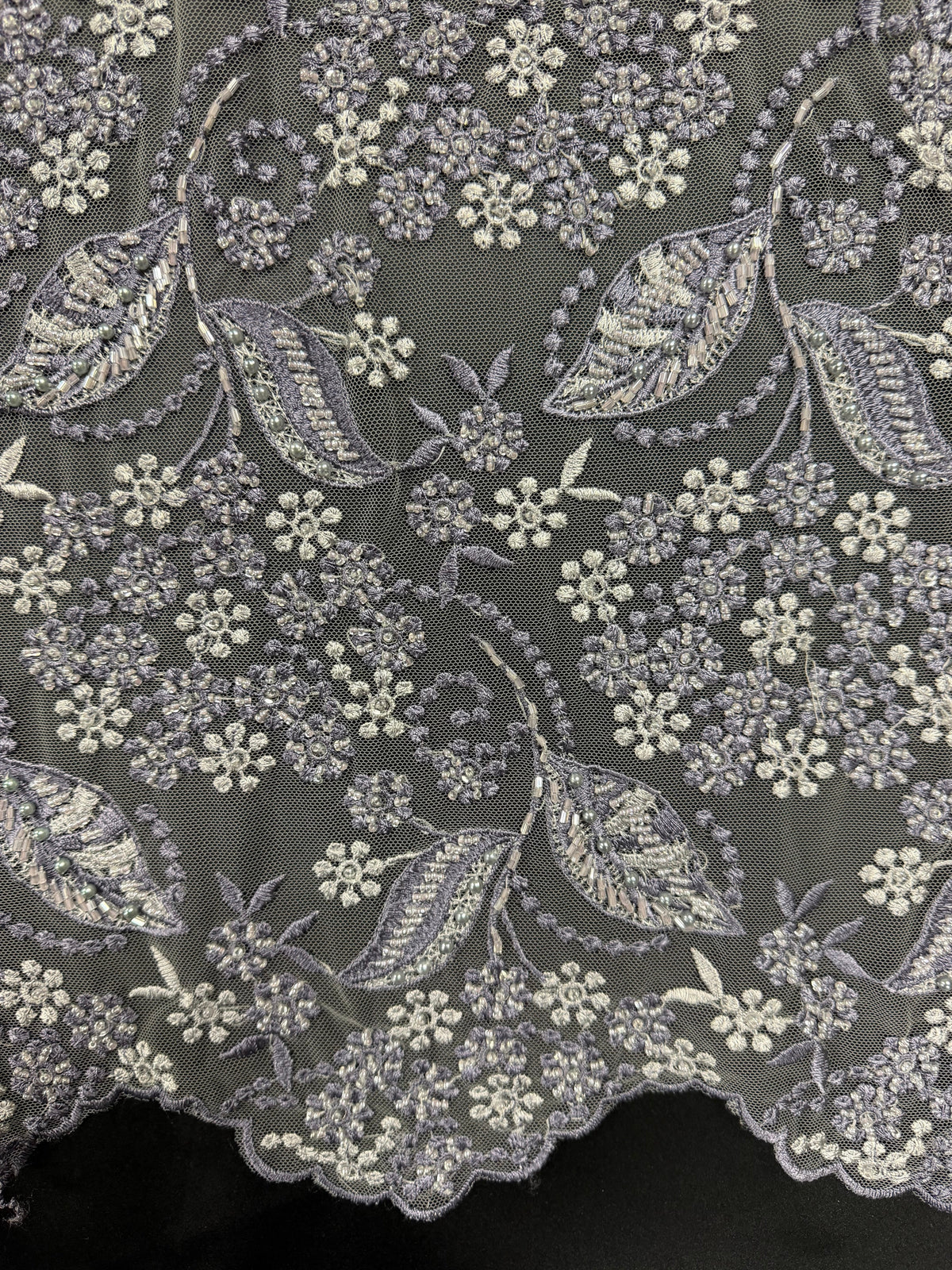 Tulle brodé gris/indigo - EB1013