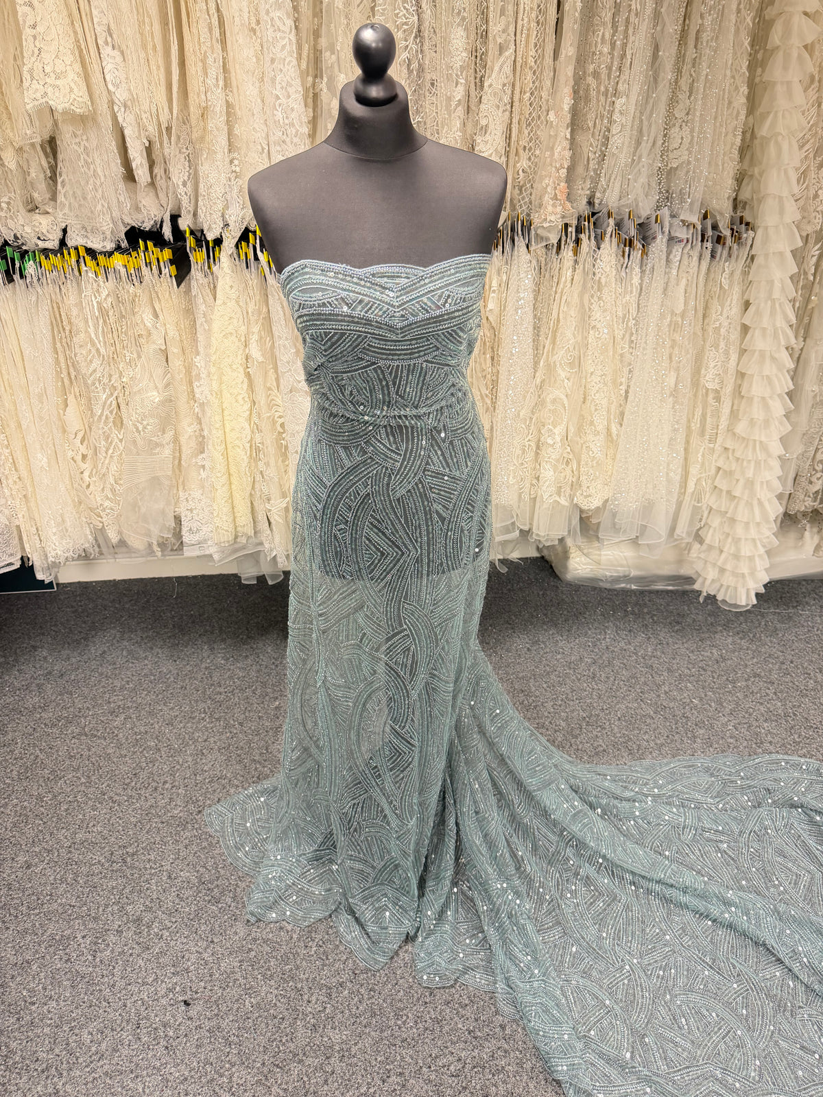 Tulle vert fumé brodé de perles - EB1056