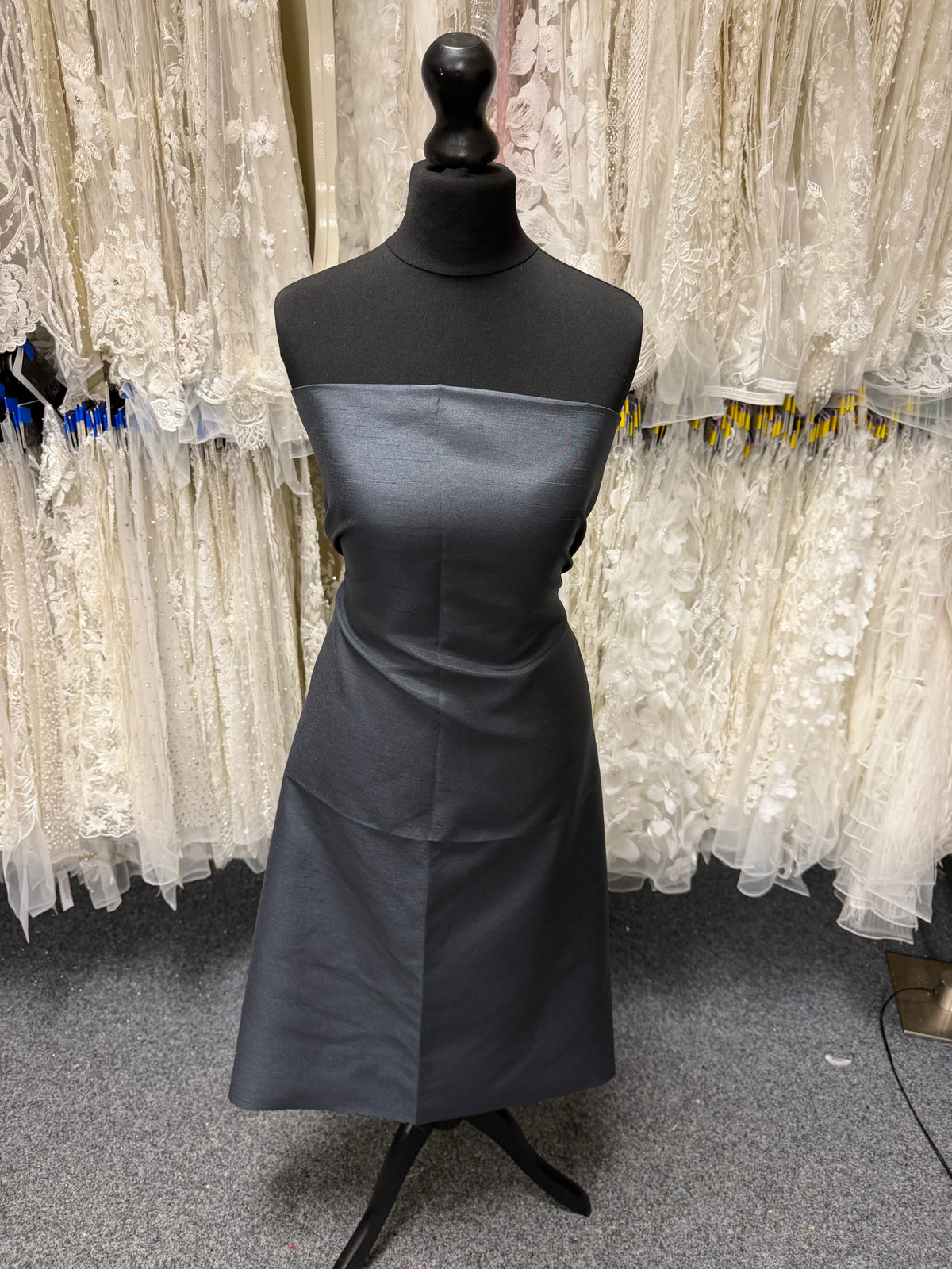 Dupion en polyester anthracite avec envers en satin - Clarté (P967)