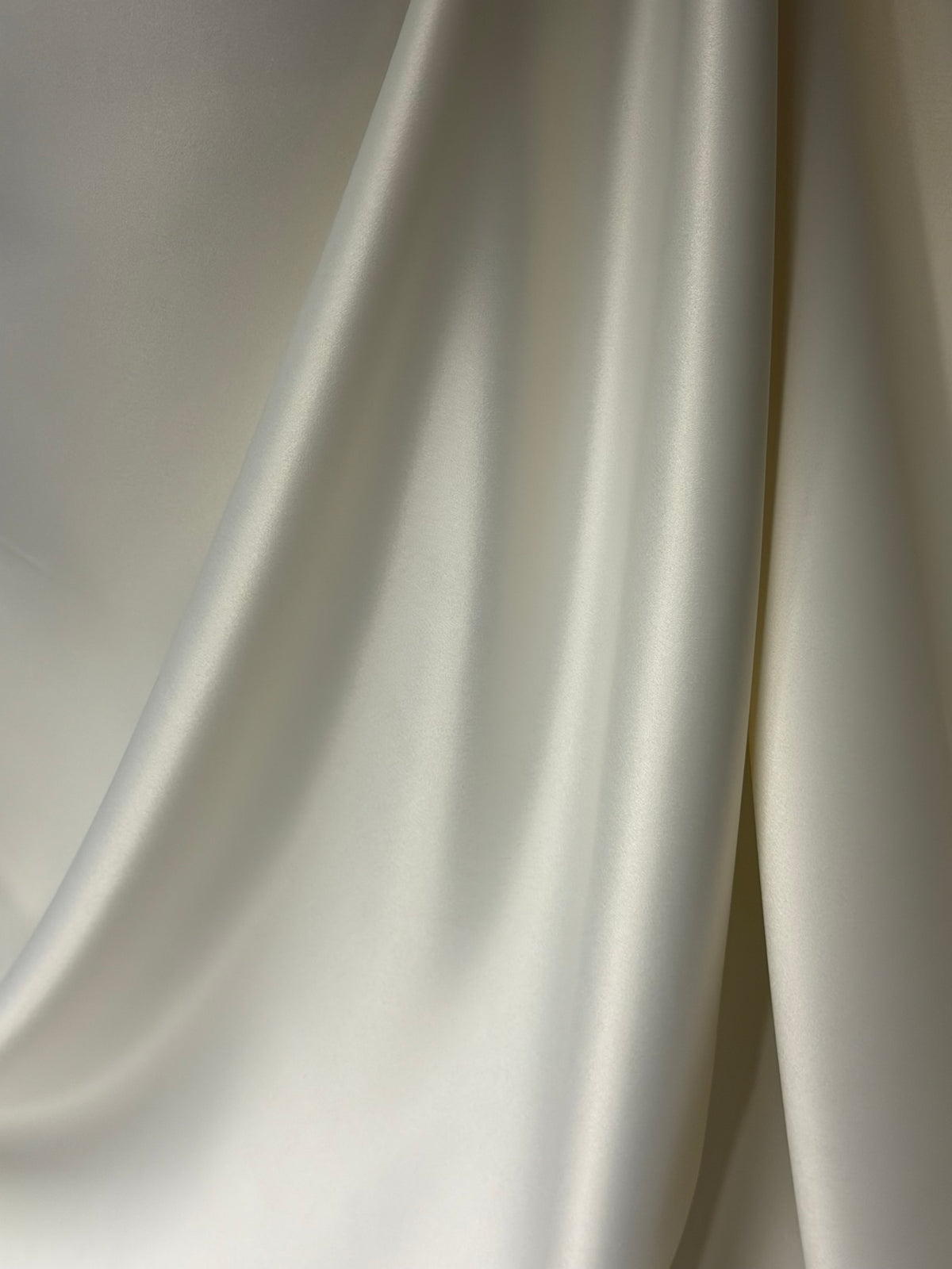 Satin duchesse ivoire - P47