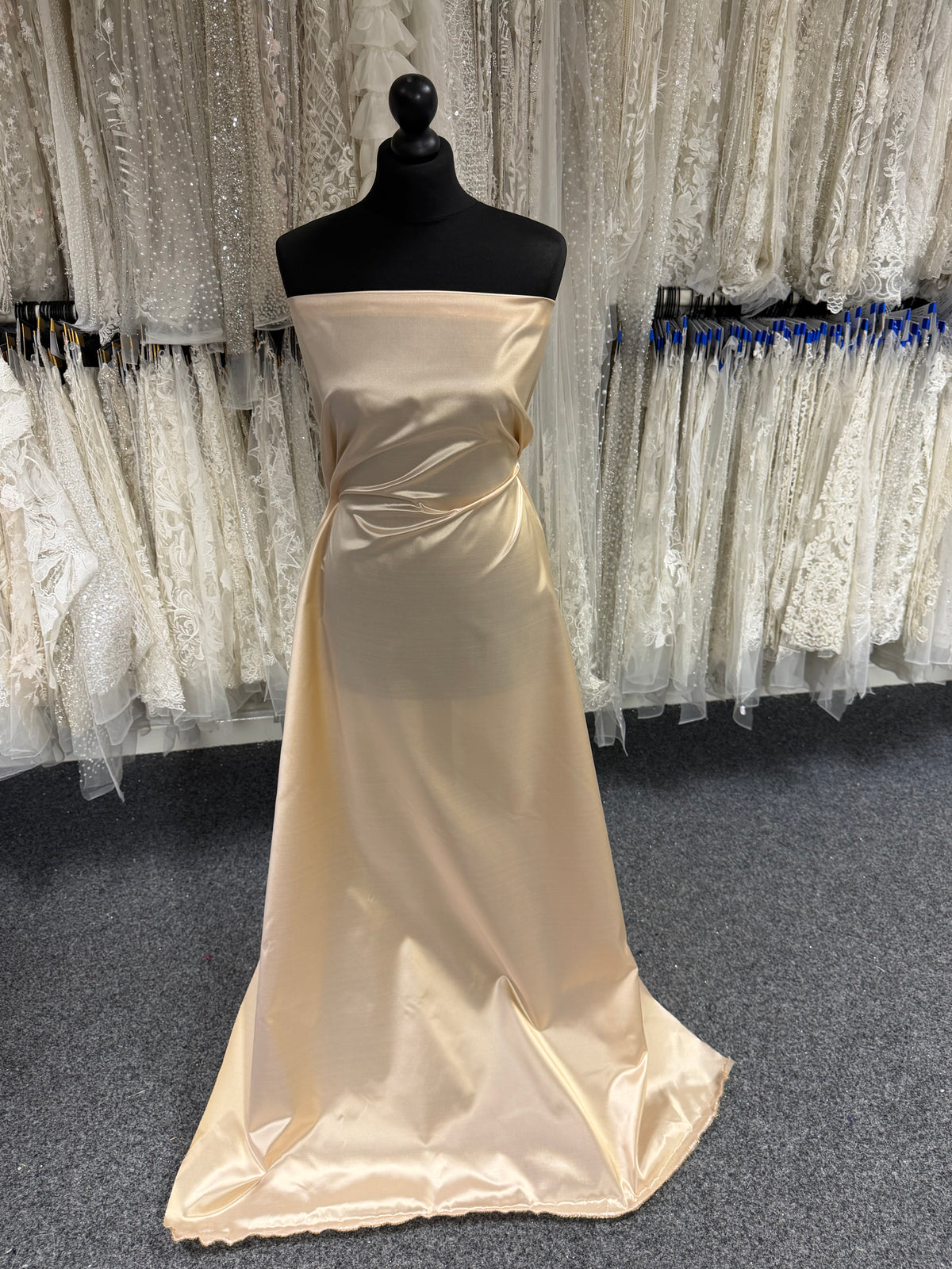 Organza de soie et taffetas mélangés champagne/or - P607