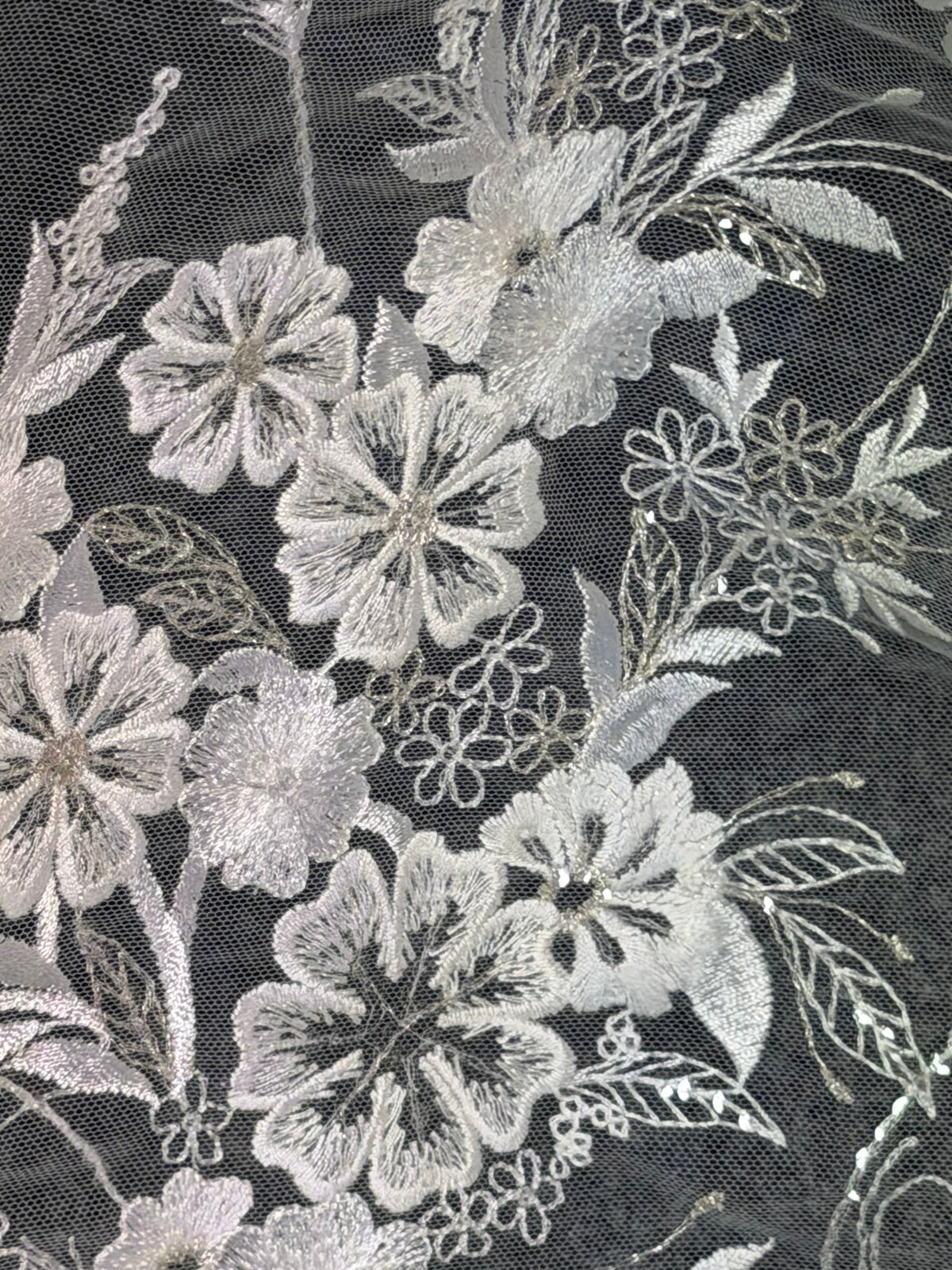 Dentelle brodée de sequins ivoire - EB3036
