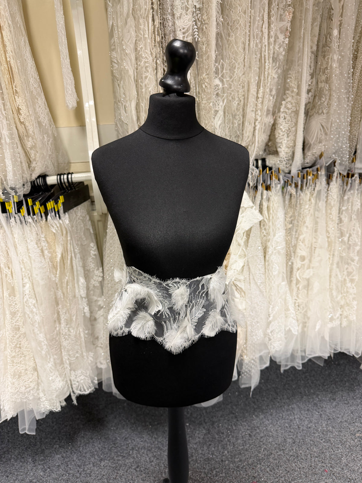 Bordure Plume Ivoire - T922