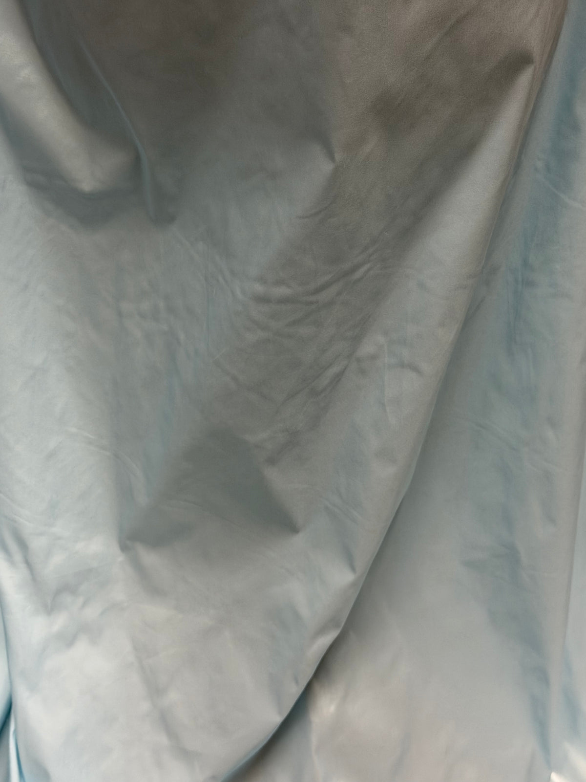 Taffetas de polyester bleu glacier - P75