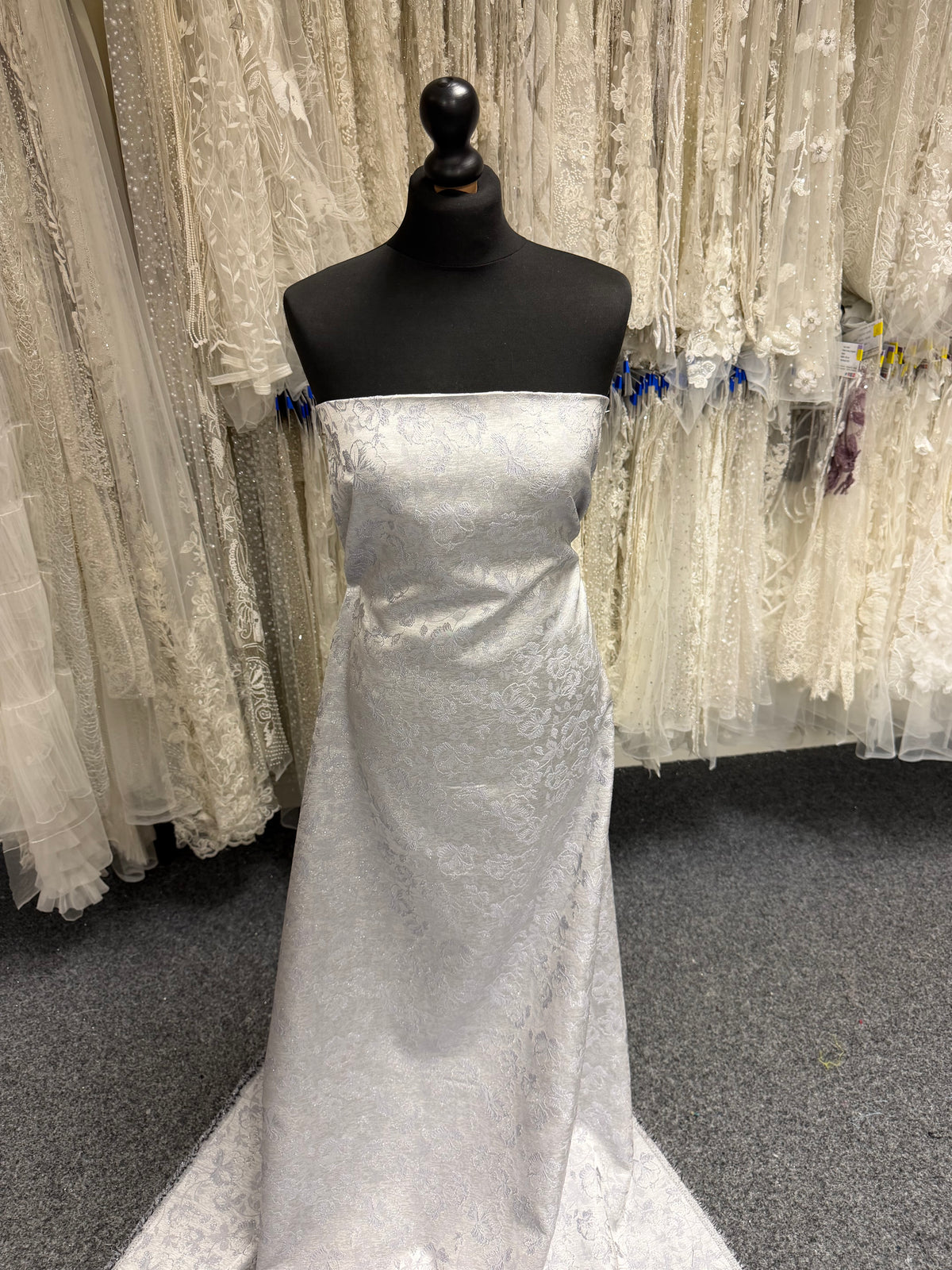 Brocade argenté - BR1002