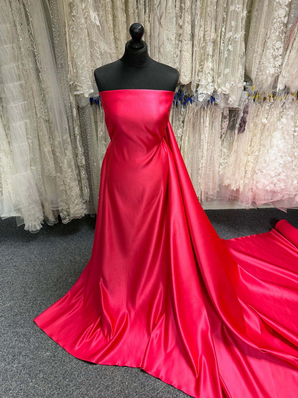 Satin de polyester rose vif - Contessa