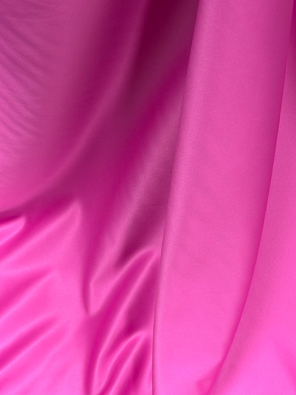 Satin Polyester Cerise - Majestic