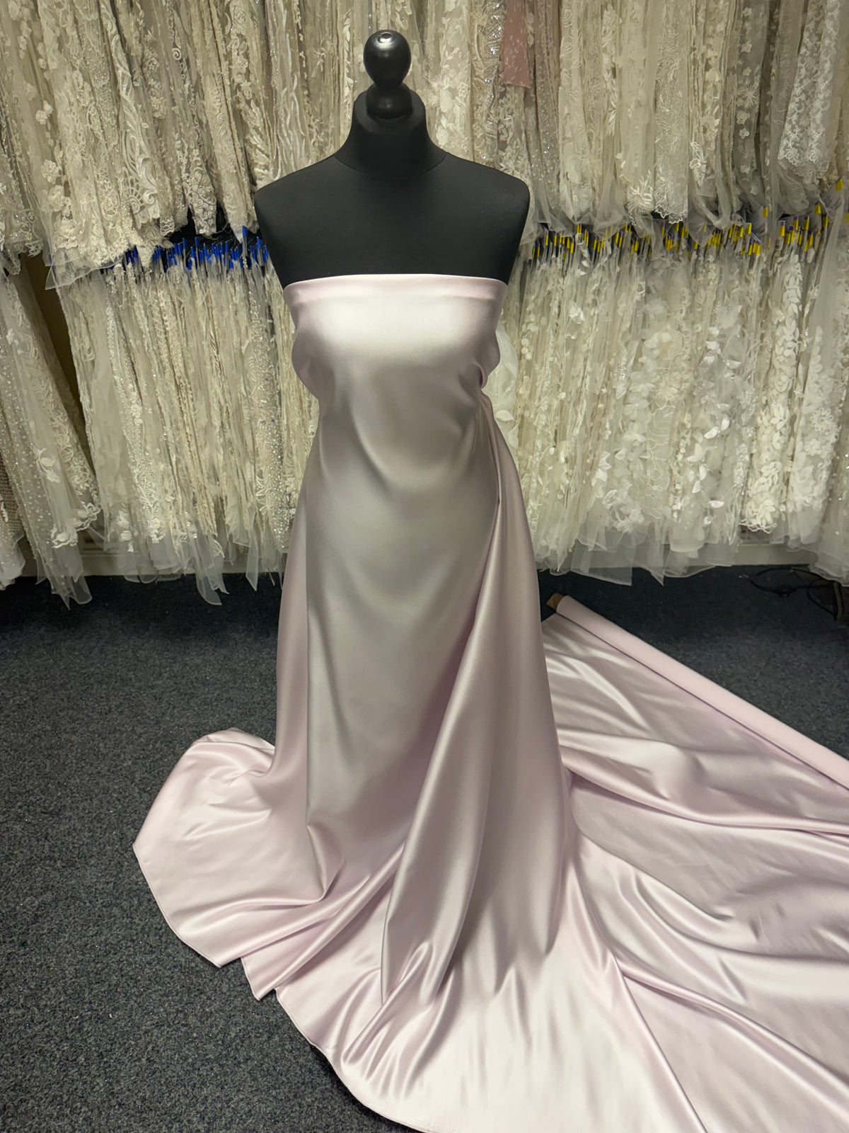 Satin Duchesse Polyester Rose Pastel - Contessa