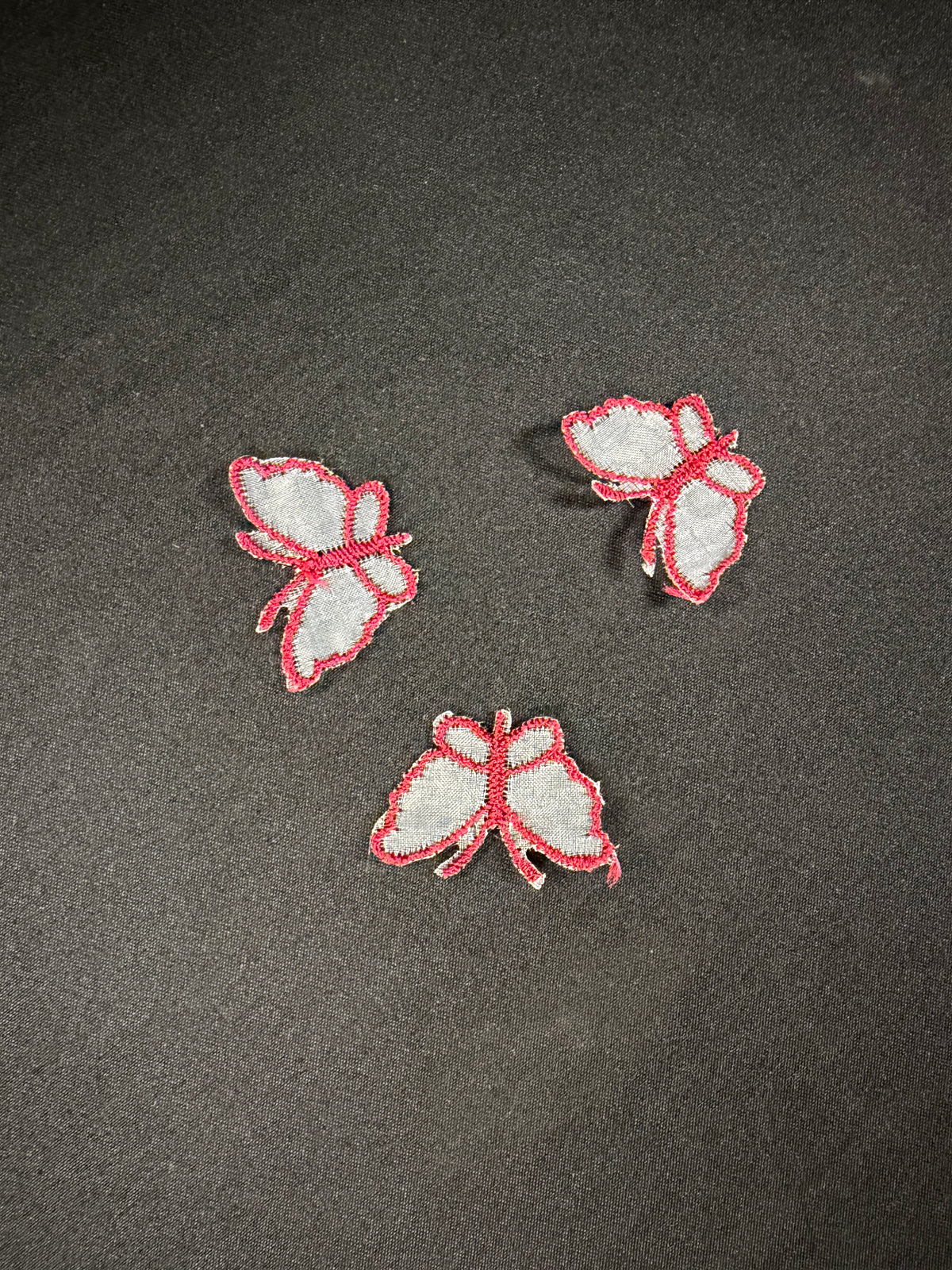 Applique papillon bordeaux clair - M1
