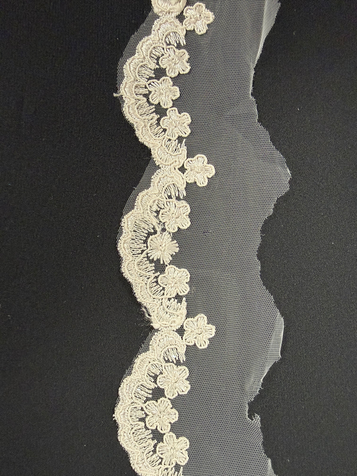 Ganse à paillettes cordée rose coquillage - T713