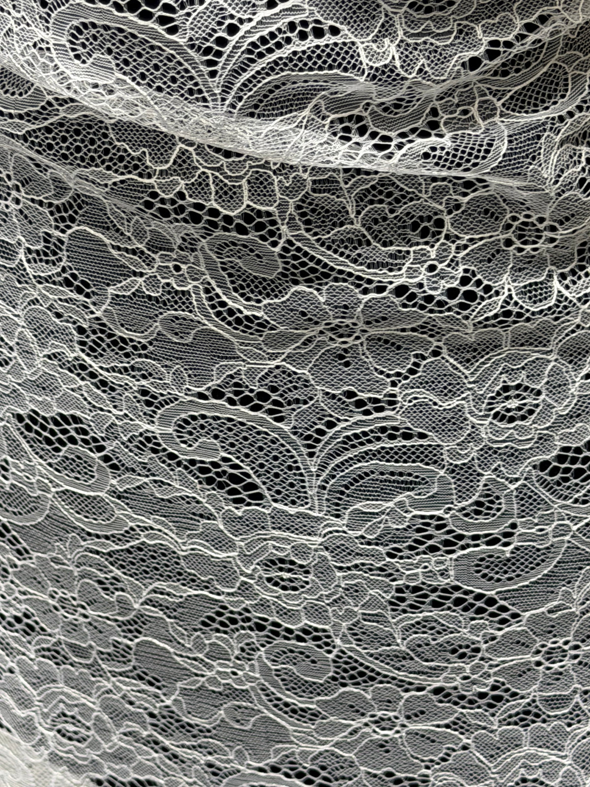 White Raschel Lace - P412