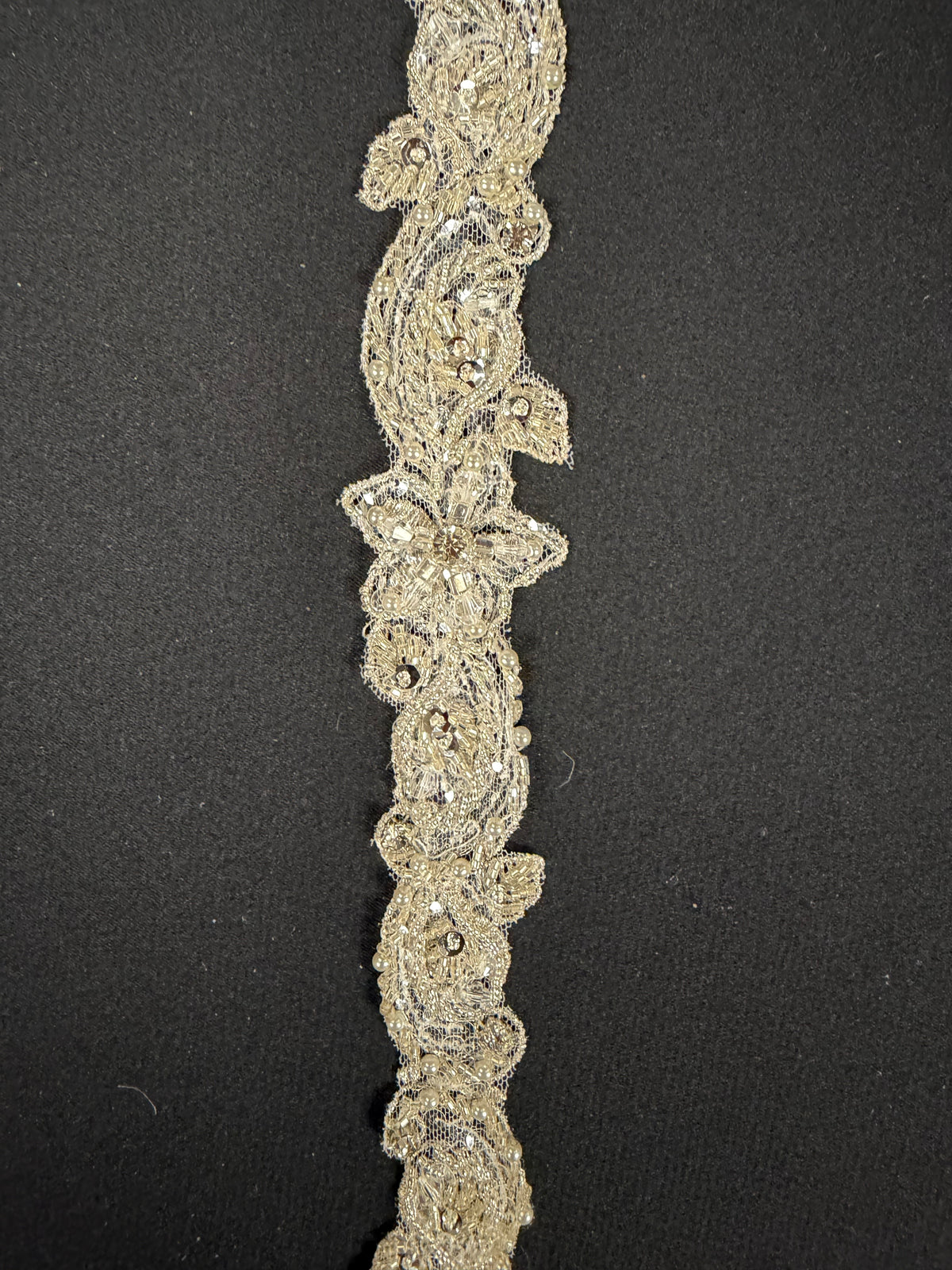 Garniture de perles et paillettes cristal/argent/ivoire - T238