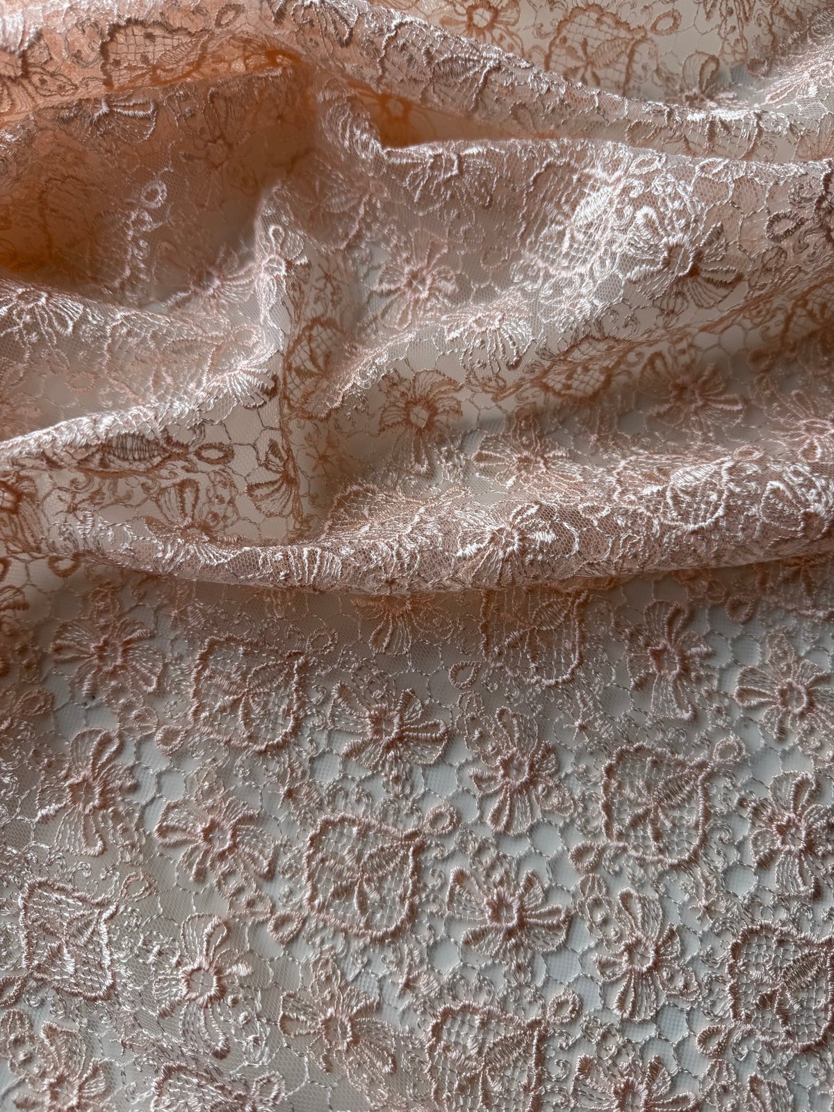 Dentelle brodée rose coquillage - EB5010