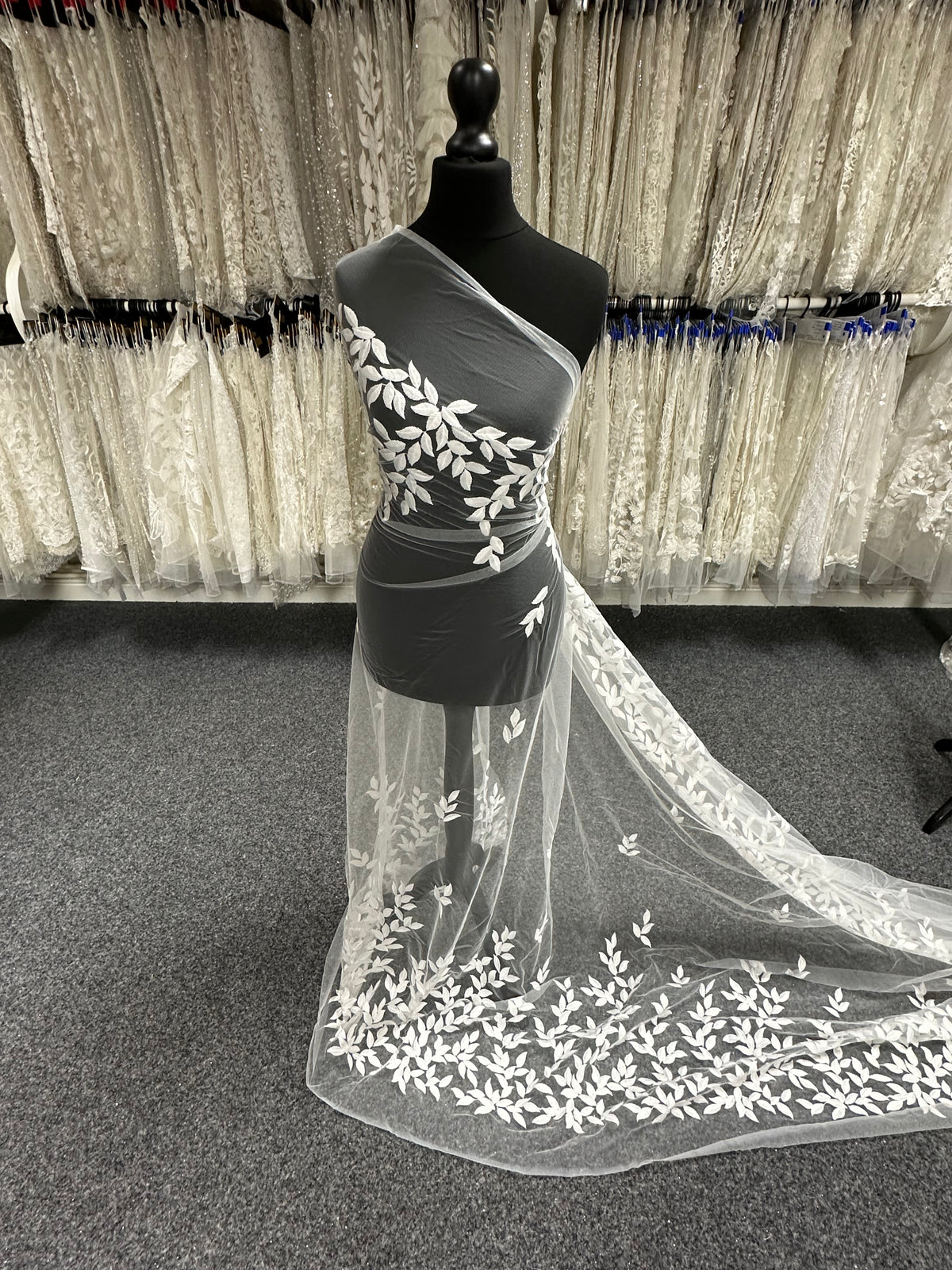 Ivory Embroidered Lace - Ferris