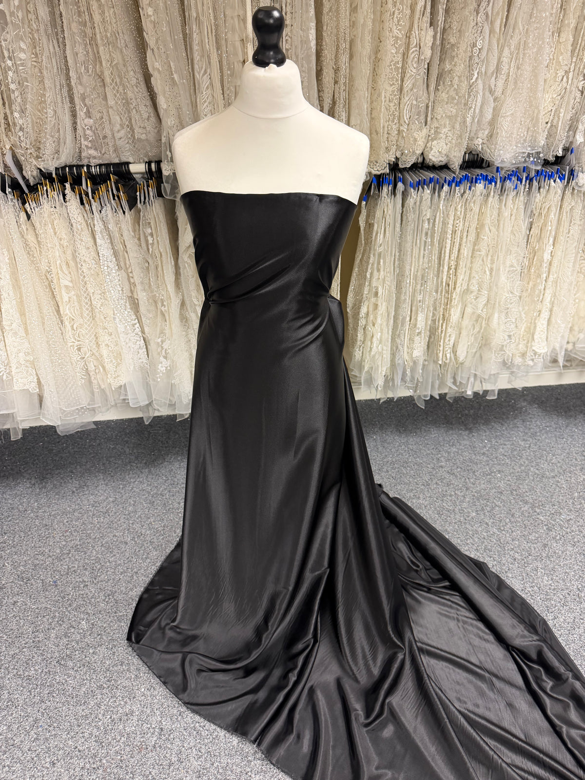 Satin polyester noir - PB1005