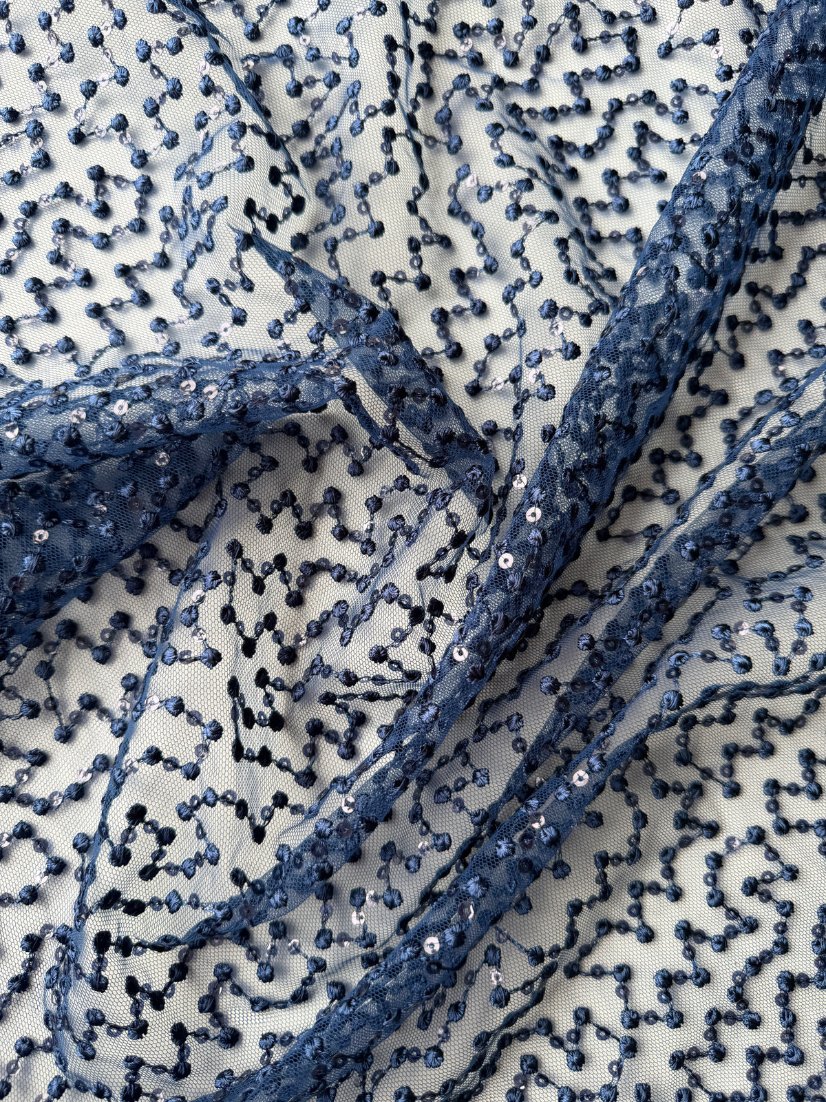 Dentelle brodée de sequins bleu marine - EB3029