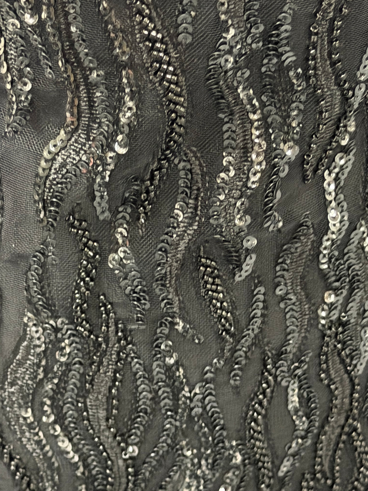 Tulle noir brodé de perles - EB1089