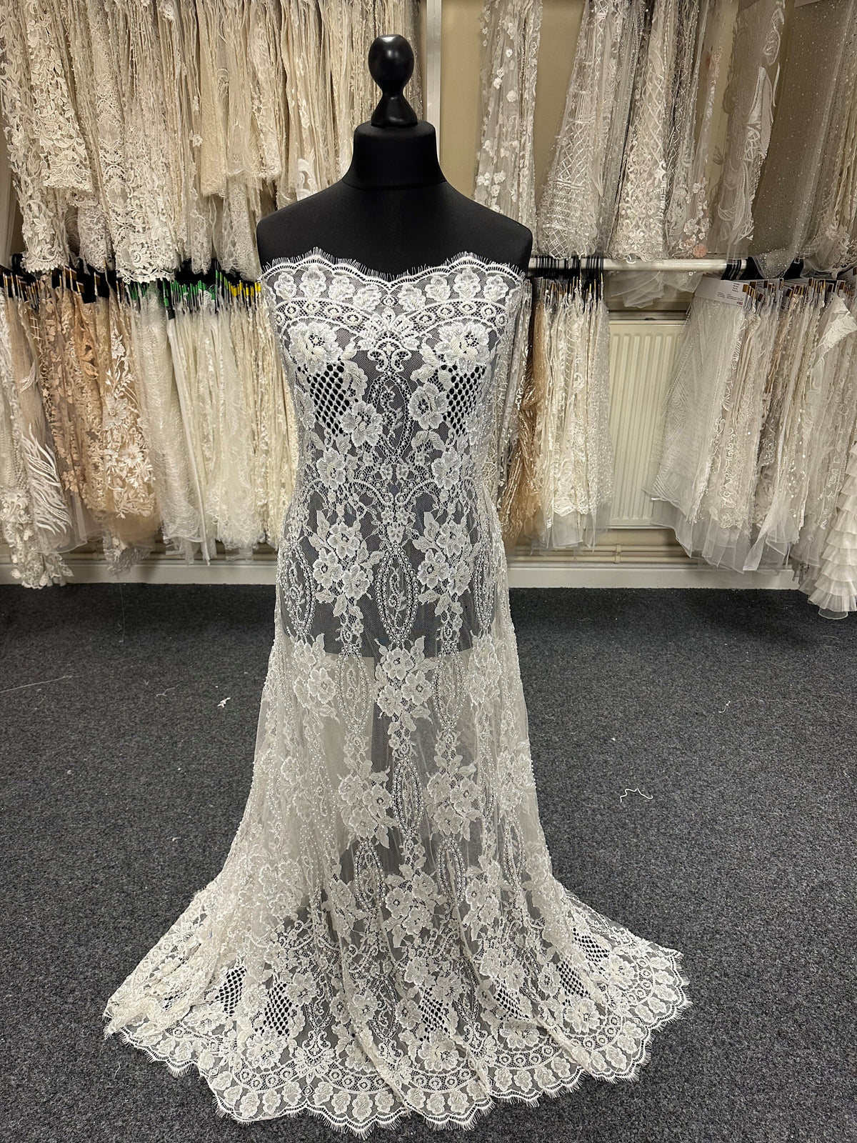 Dentelle Rachel perlée ivoire - Devon