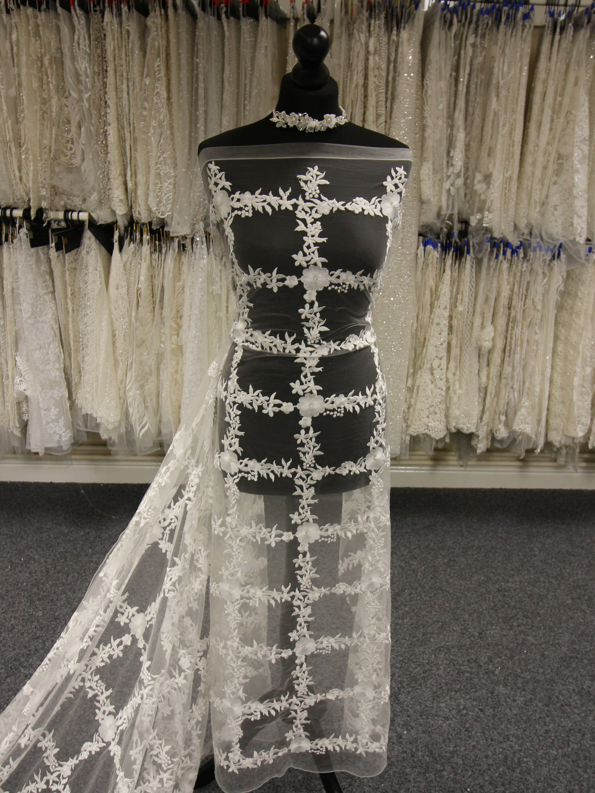 Dentelle Brodée Ivoire - Irene