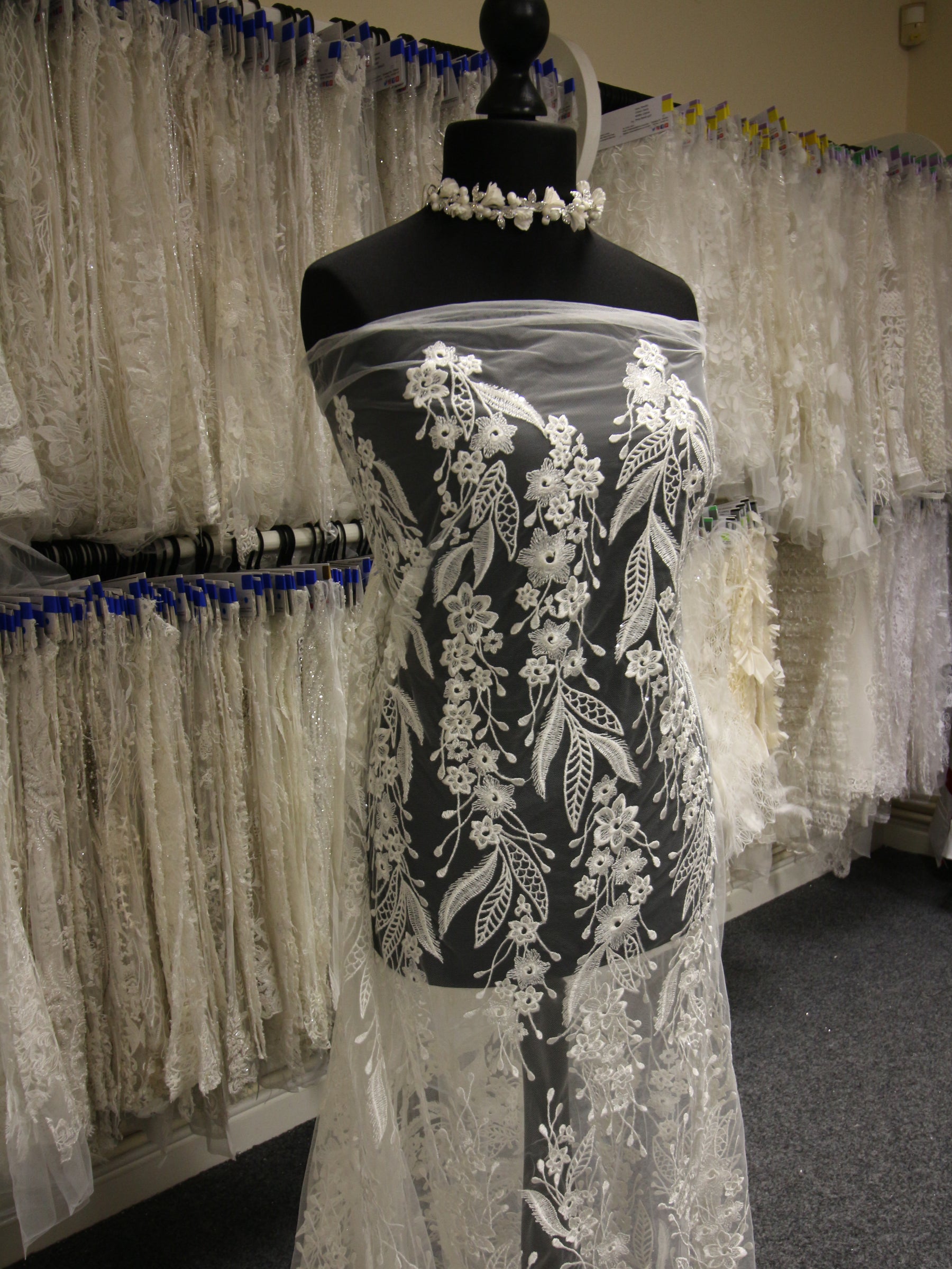 Dentelle Broderie Ivoire - Monaco